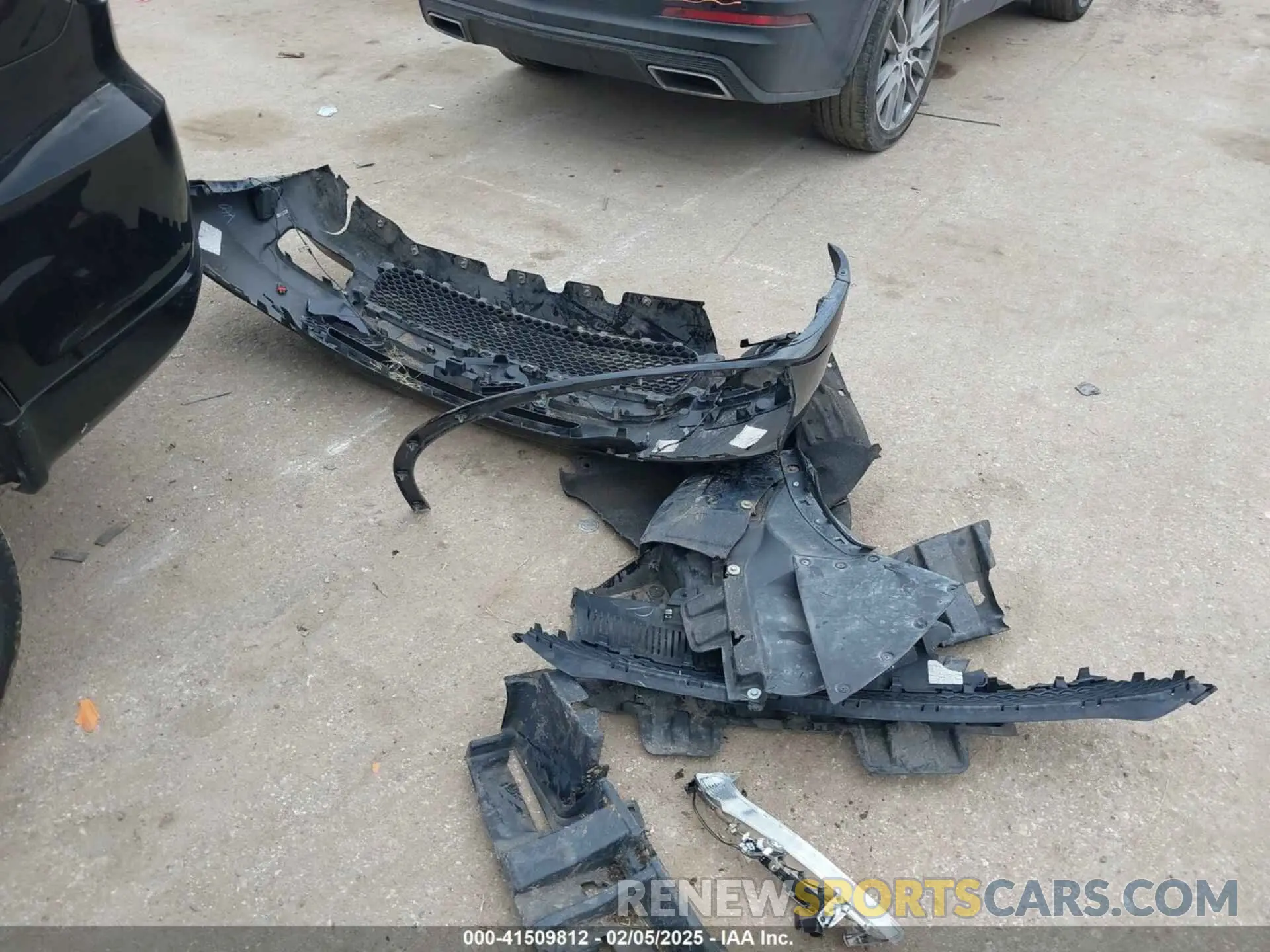 12 Photograph of a damaged car 1C4RDHDG6KC721278 DODGE DURANGO 2019