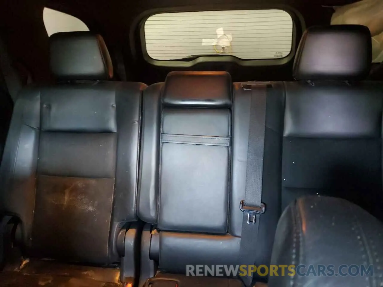 10 Photograph of a damaged car 1C4RDHDG7KC549701 DODGE DURANGO 2019