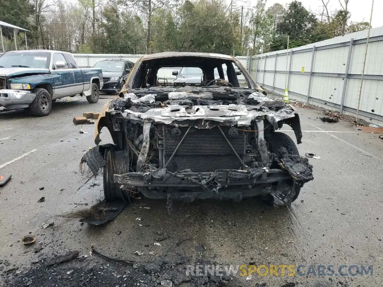 5 Photograph of a damaged car 1C4RDHDG8KC650486 DODGE DURANGO 2019