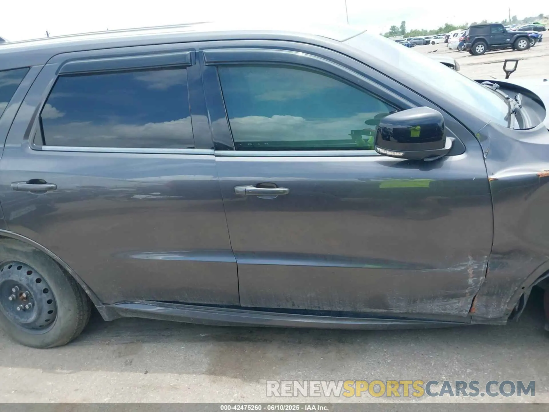 14 Photograph of a damaged car 1C4RDHDG8KC827053 DODGE DURANGO 2019
