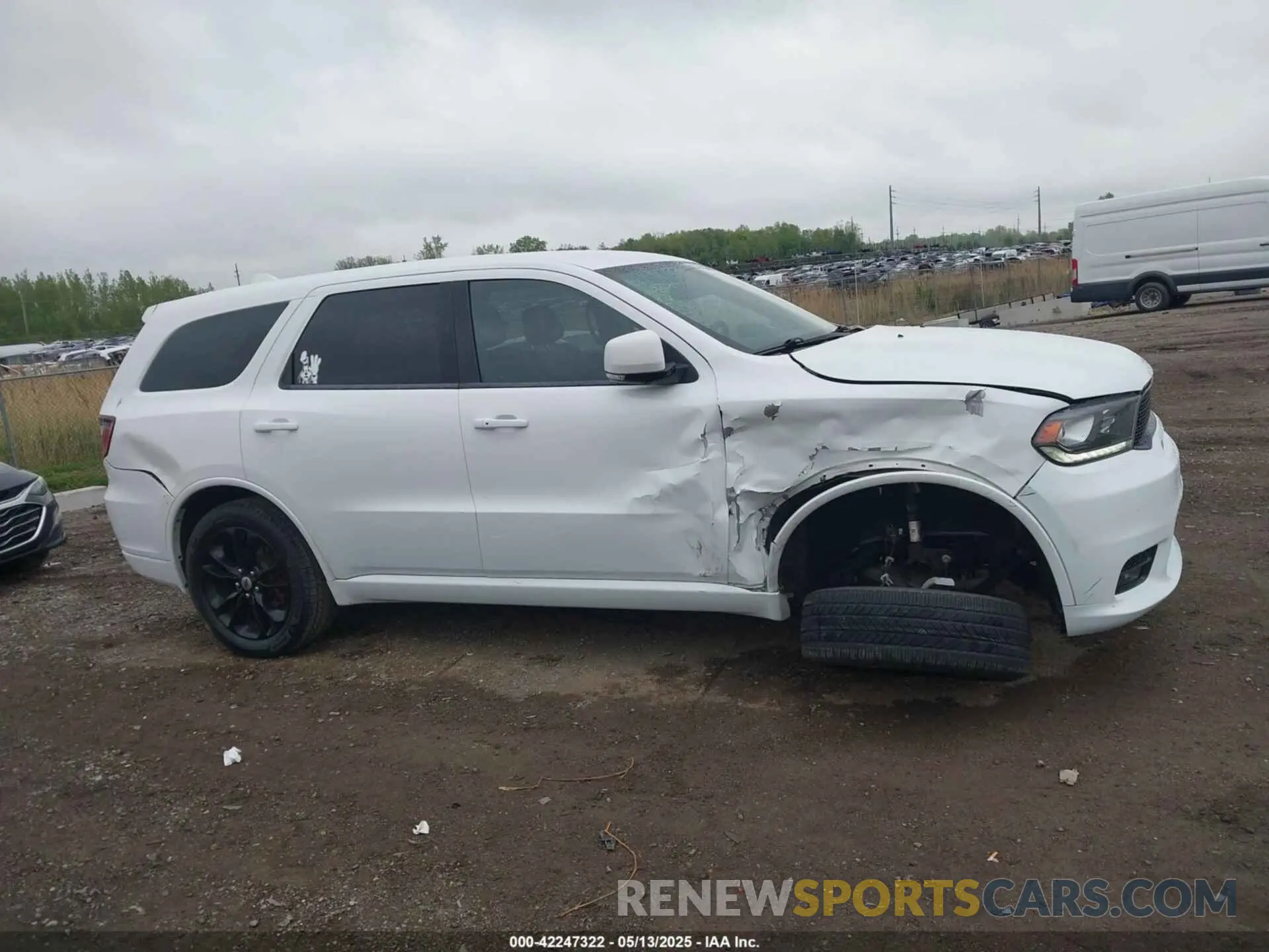 13 Photograph of a damaged car 1C4RDHDG9KC556987 DODGE DURANGO 2019