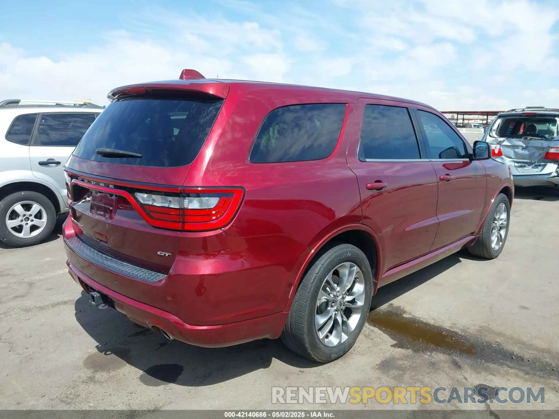 4 Photograph of a damaged car 1C4RDHDGXKC582353 DODGE DURANGO 2019