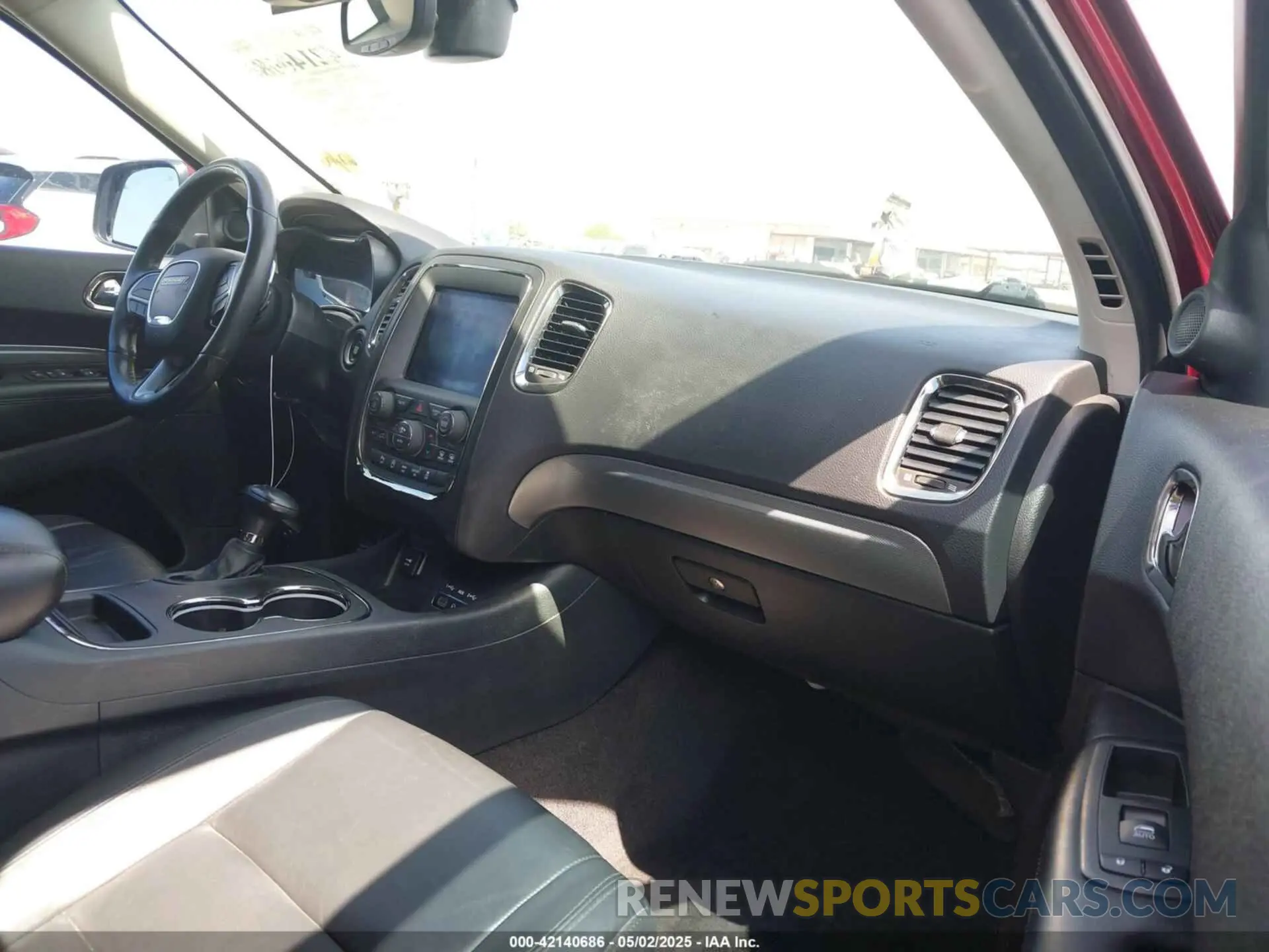 5 Photograph of a damaged car 1C4RDHDGXKC582353 DODGE DURANGO 2019