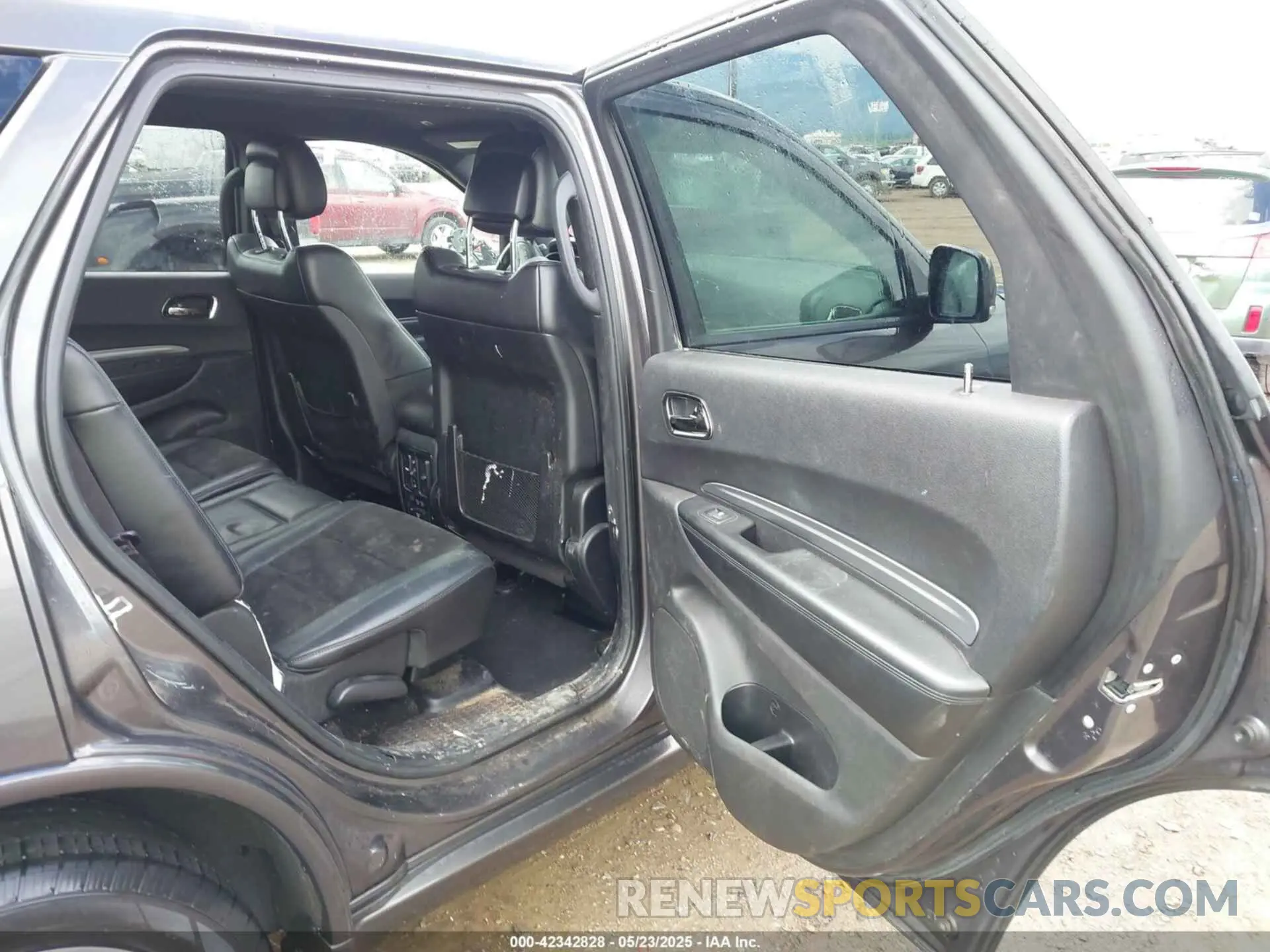 8 Photograph of a damaged car 1C4RDHDGXKC650845 DODGE DURANGO 2019