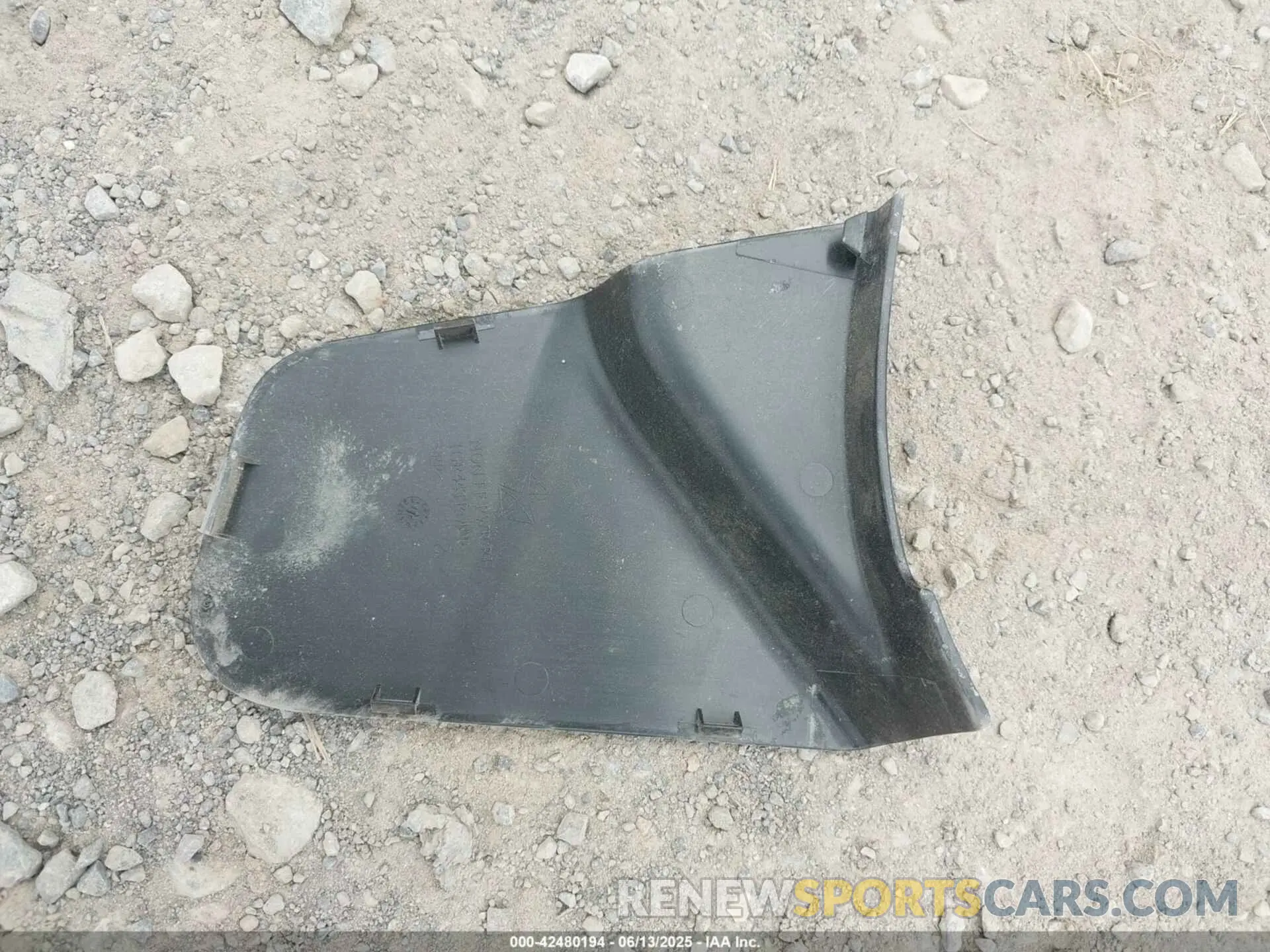 12 Photograph of a damaged car 1C4RDJAG0KC848670 DODGE DURANGO 2019