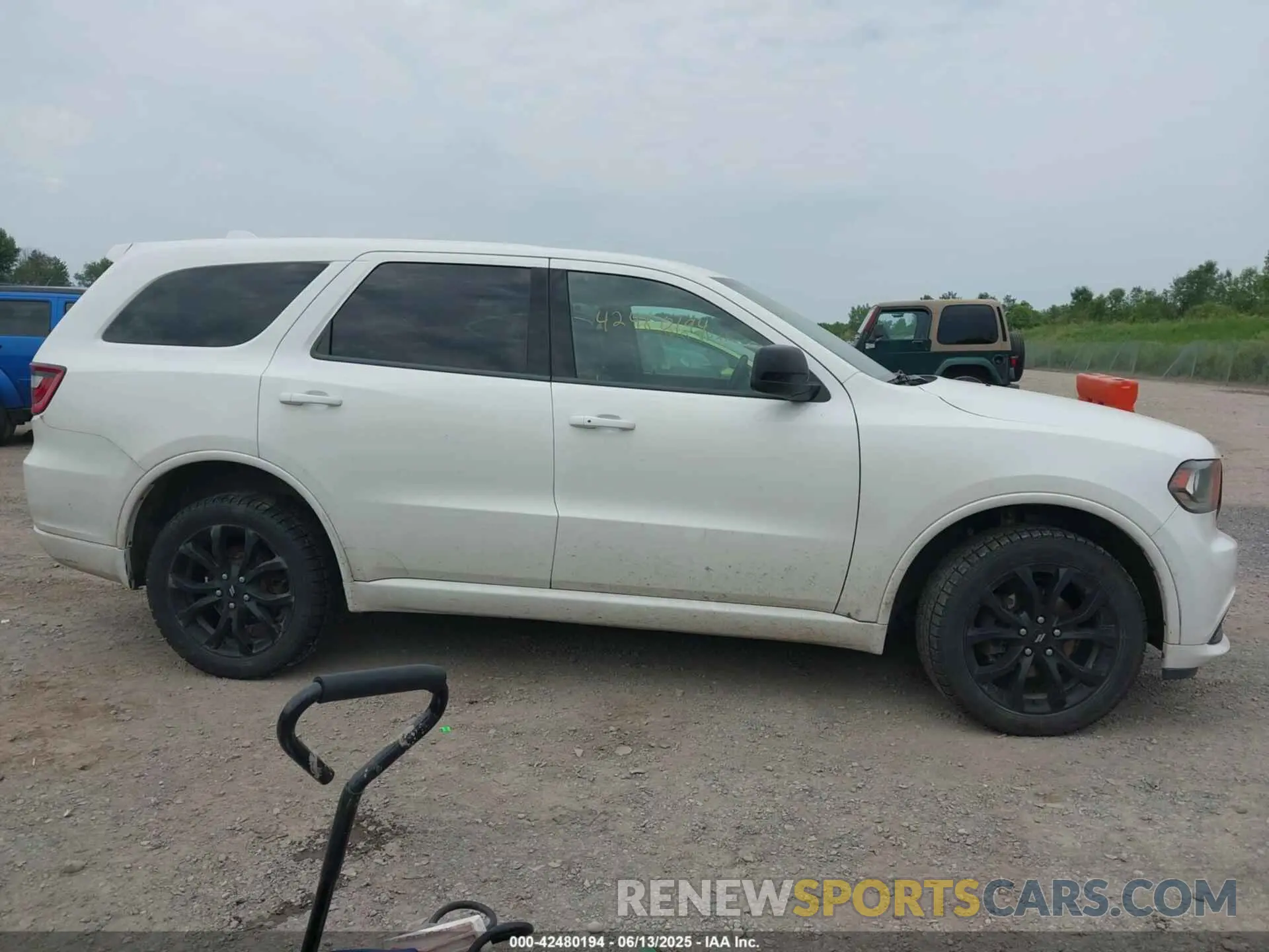 14 Photograph of a damaged car 1C4RDJAG0KC848670 DODGE DURANGO 2019