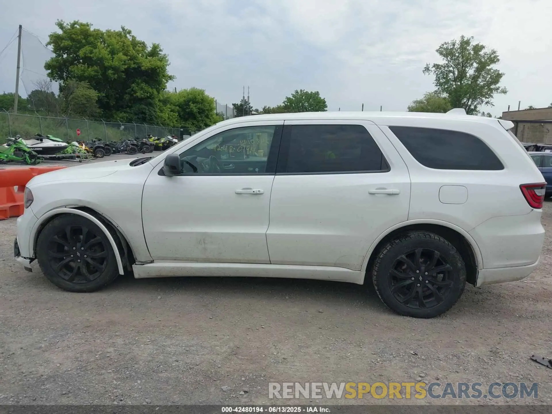 15 Photograph of a damaged car 1C4RDJAG0KC848670 DODGE DURANGO 2019