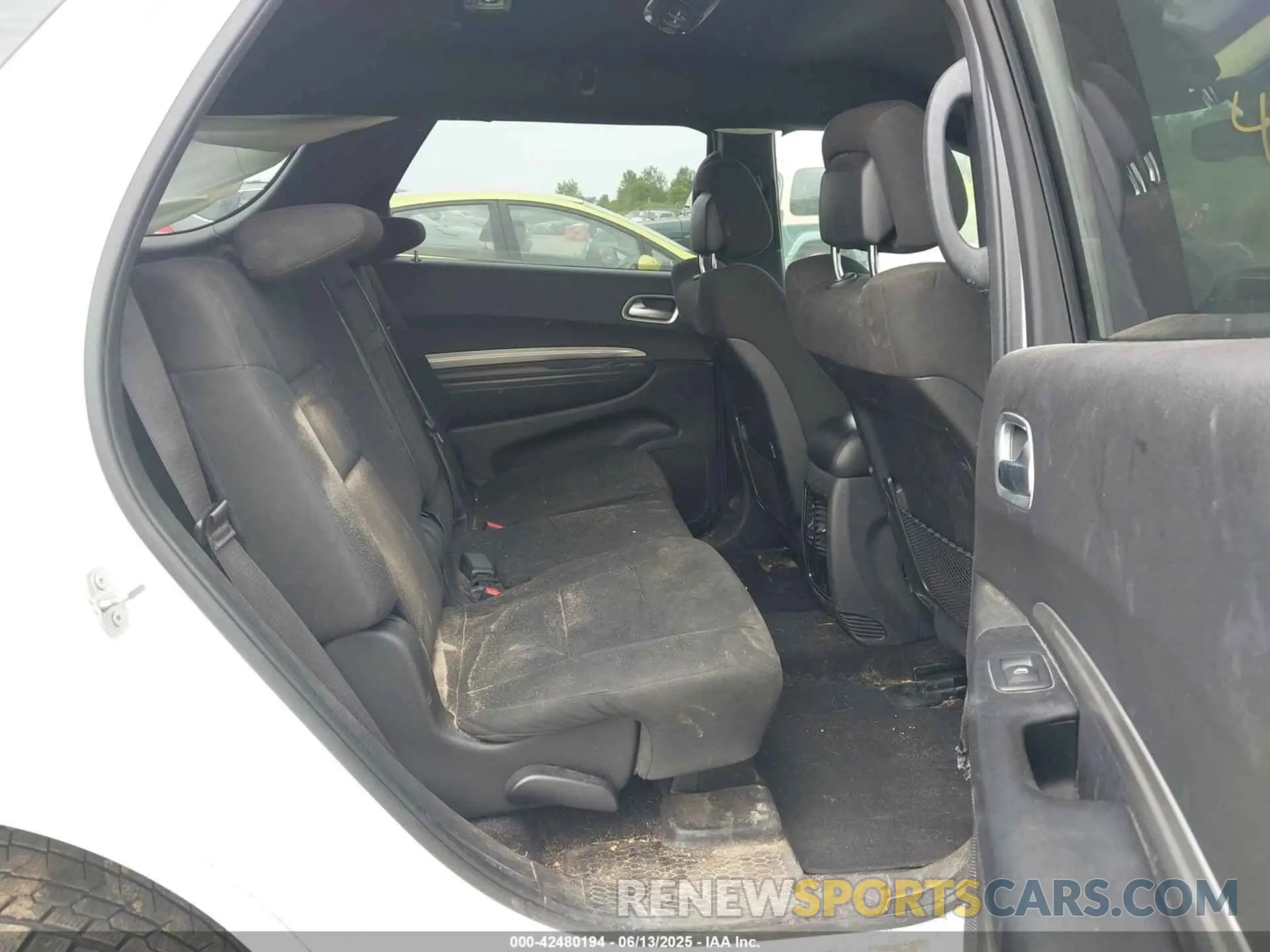 8 Photograph of a damaged car 1C4RDJAG0KC848670 DODGE DURANGO 2019