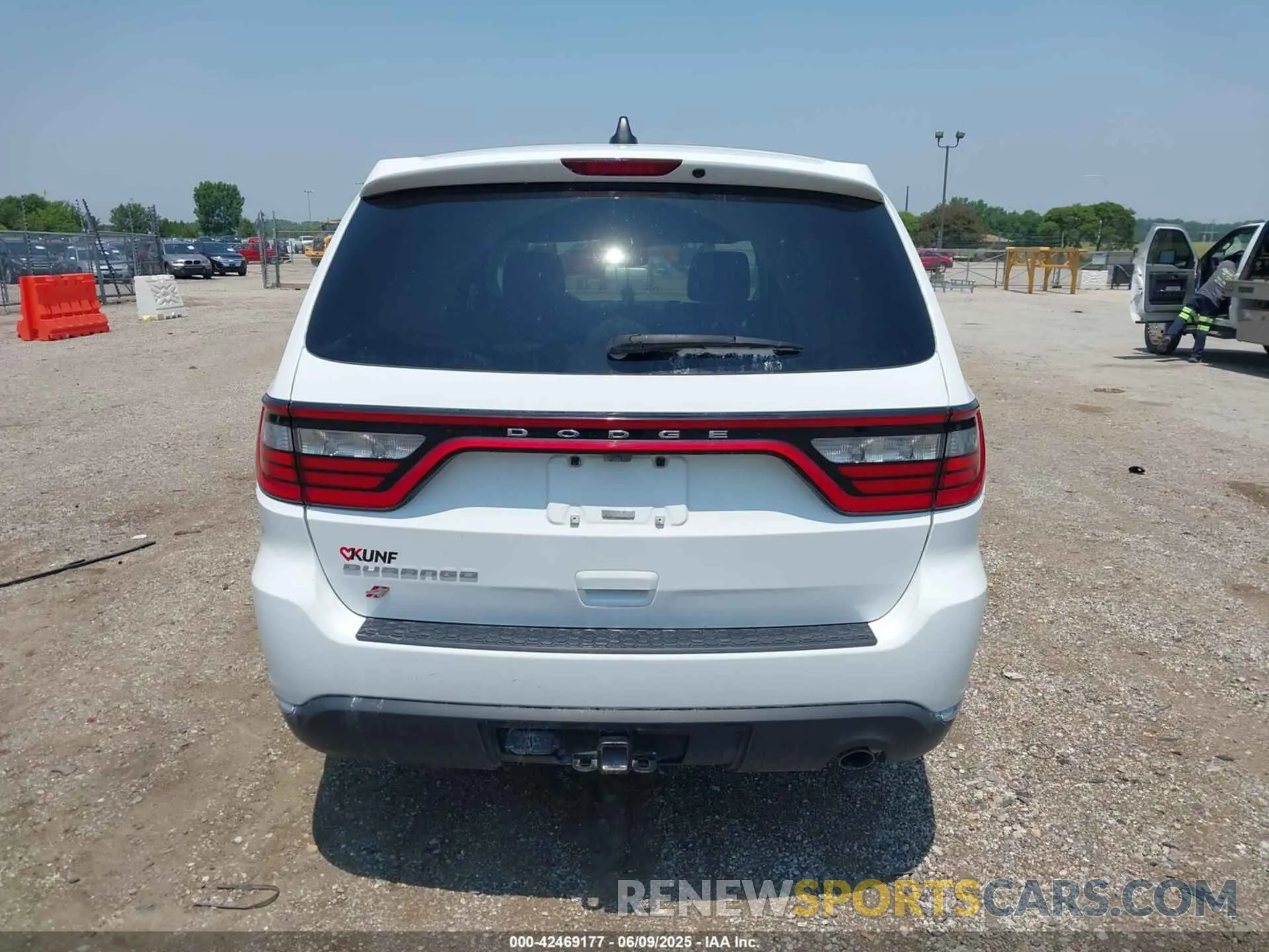 16 Photograph of a damaged car 1C4RDJAG1KC586559 DODGE DURANGO 2019