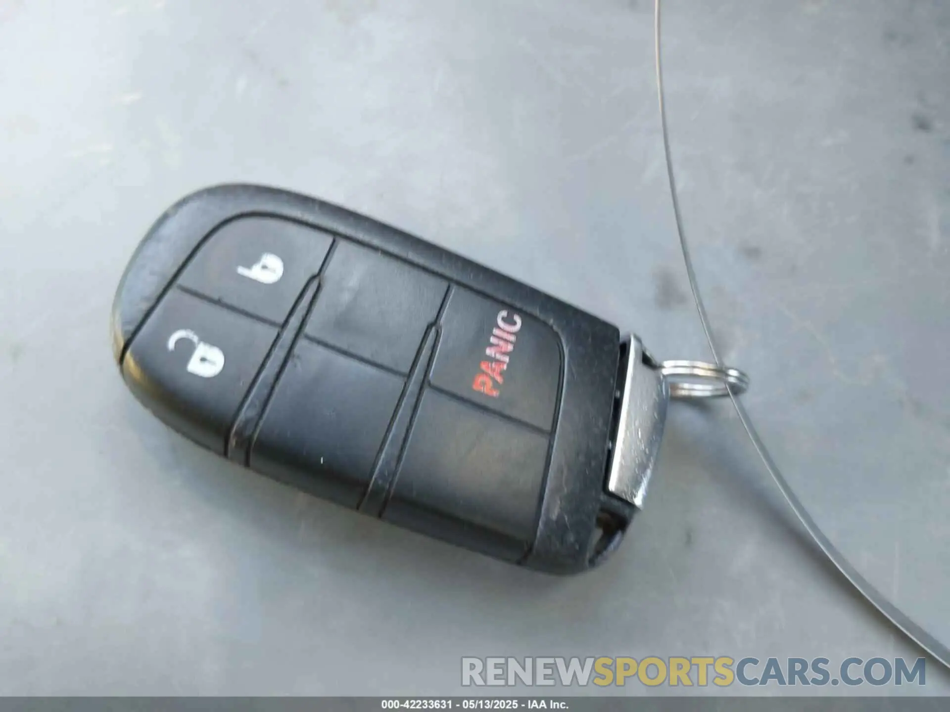 11 Photograph of a damaged car 1C4RDJAG7KC585514 DODGE DURANGO 2019