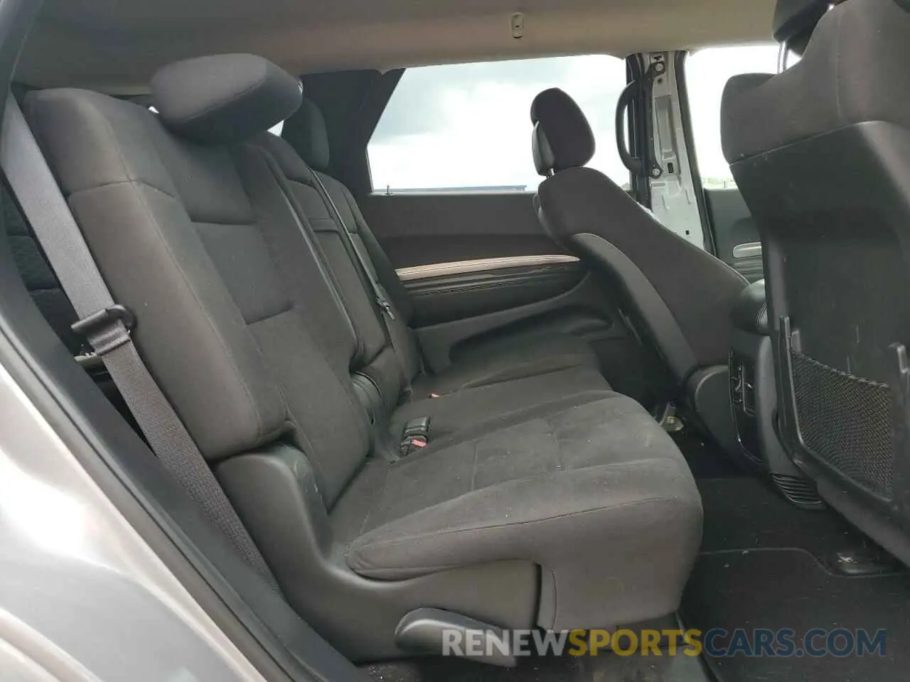 11 Photograph of a damaged car 1C4RDJAG7KC711208 DODGE DURANGO 2019