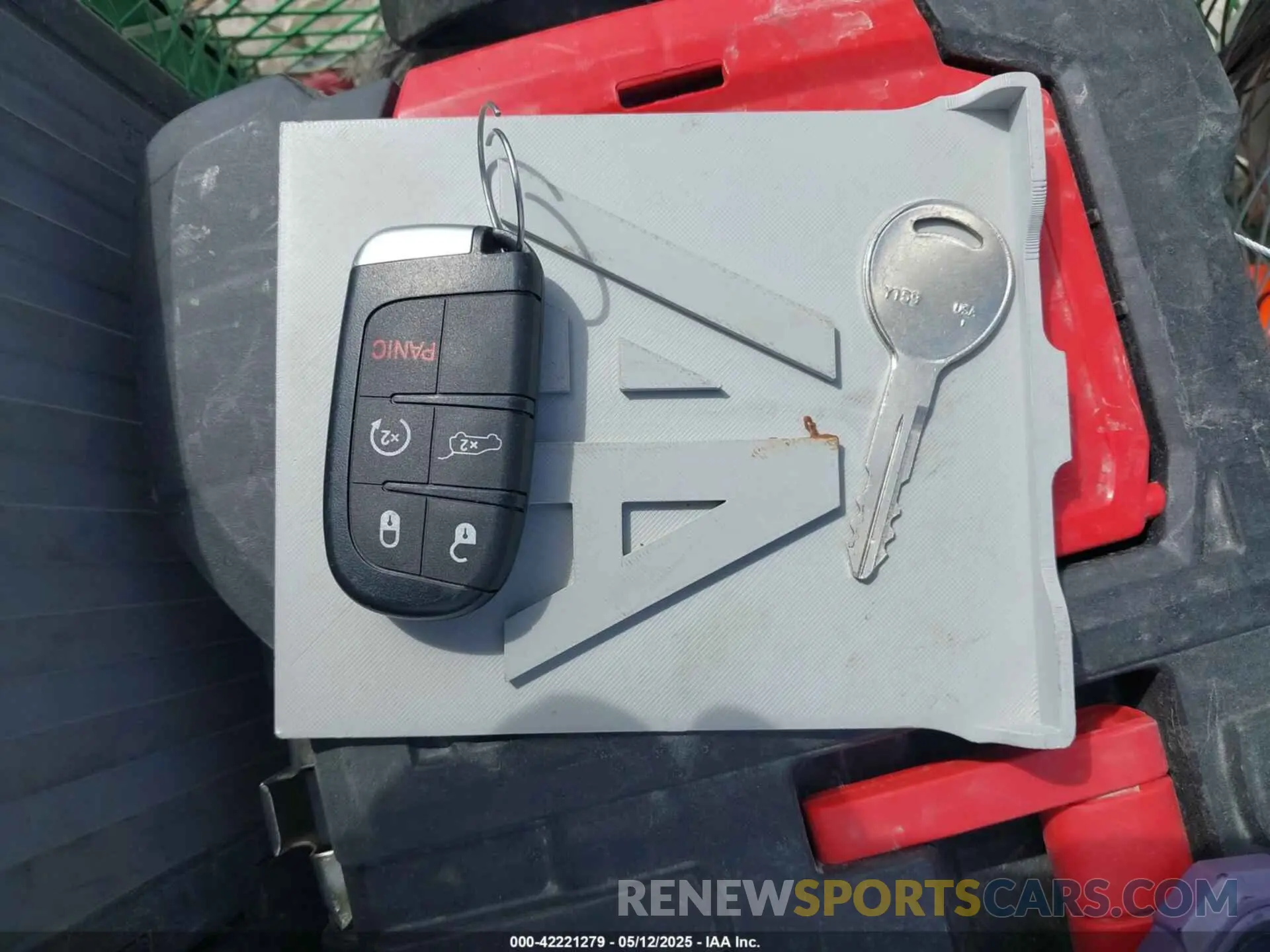 11 Photograph of a damaged car 1C4RDJAG9KC645325 DODGE DURANGO 2019
