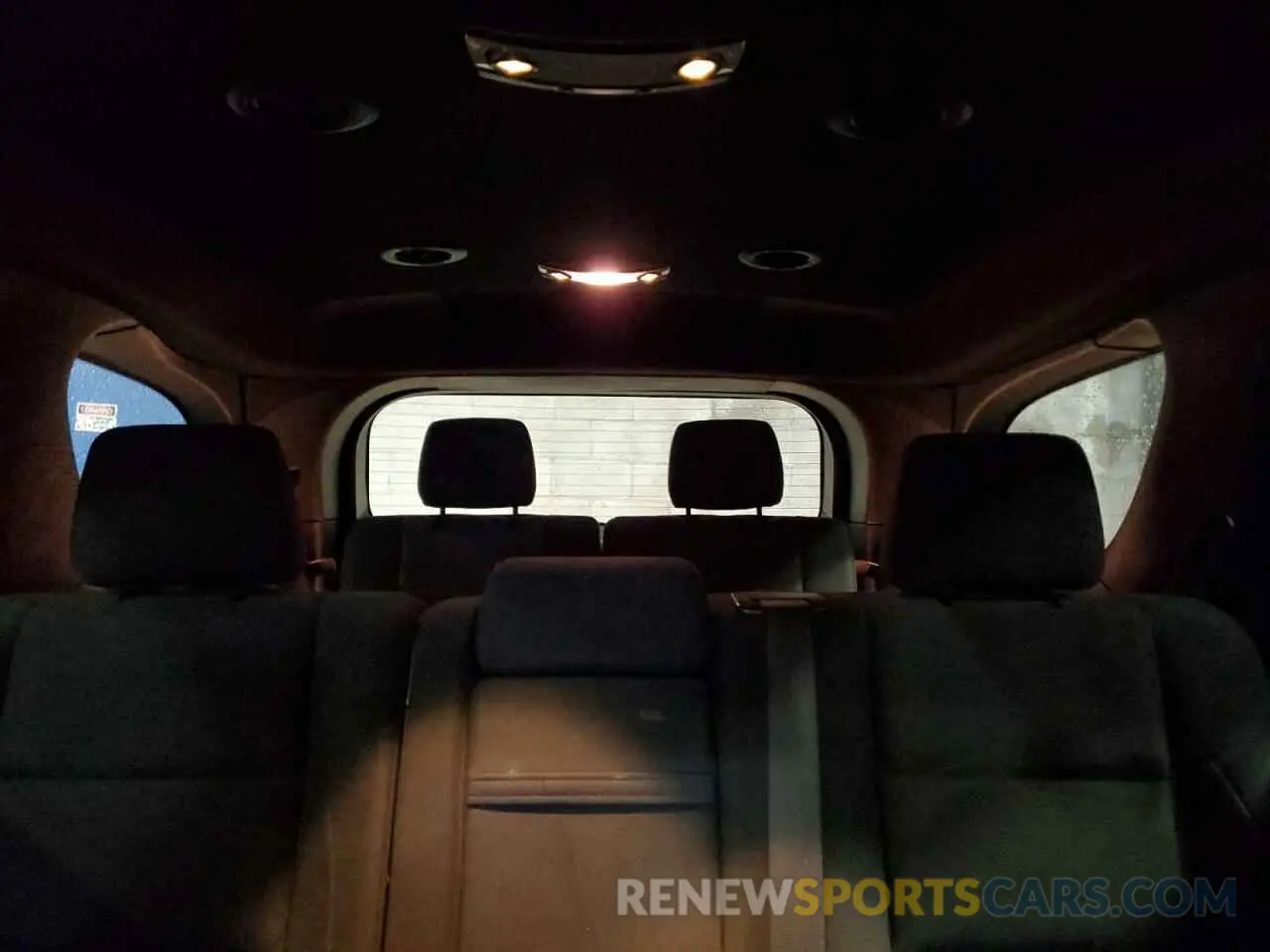 10 Photograph of a damaged car 1C4RDJAGXKC536792 DODGE DURANGO 2019