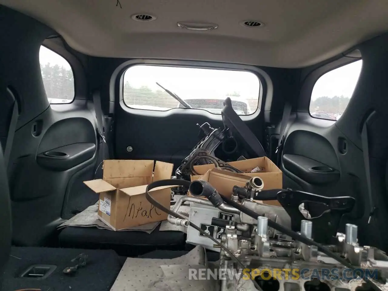 10 Photograph of a damaged car 1C4RDJDG1KC723608 DODGE DURANGO 2019