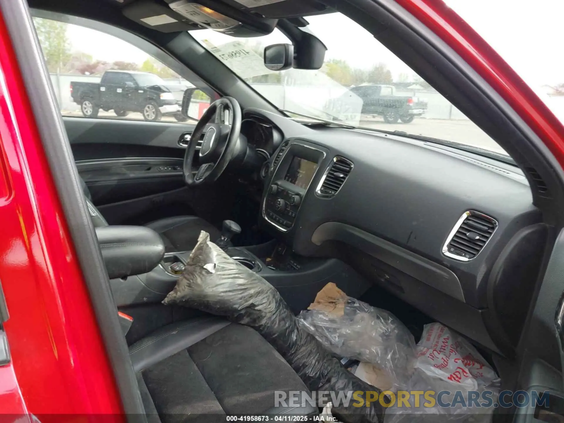 5 Photograph of a damaged car 1C4RDJDG2KC744144 DODGE DURANGO 2019