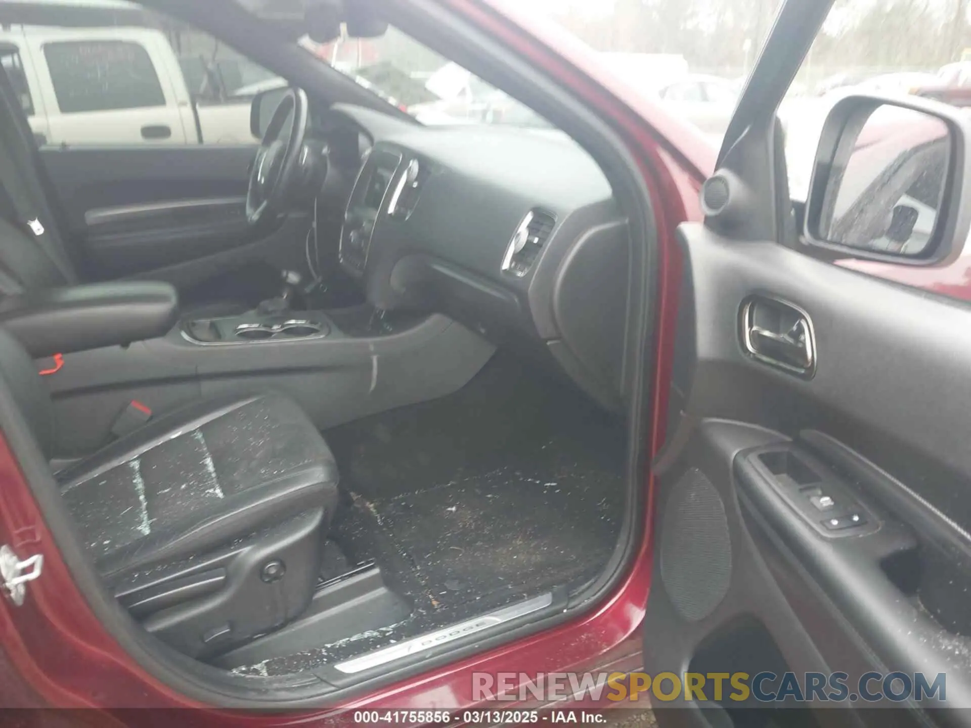 5 Photograph of a damaged car 1C4RDJDG2KC780481 DODGE DURANGO 2019