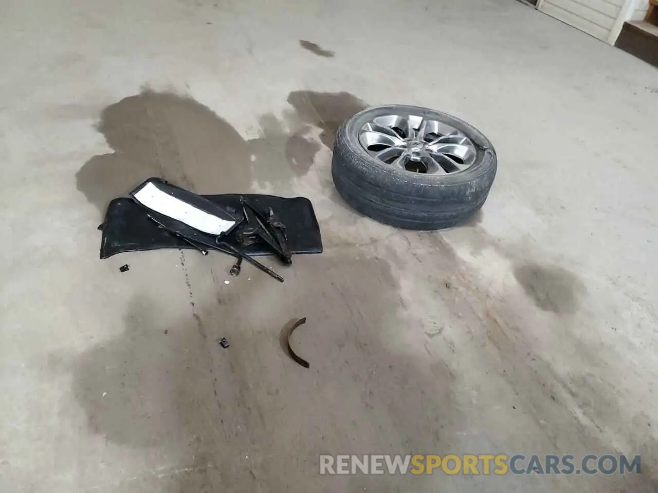 13 Photograph of a damaged car 1C4RDJDG3KC739275 DODGE DURANGO 2019