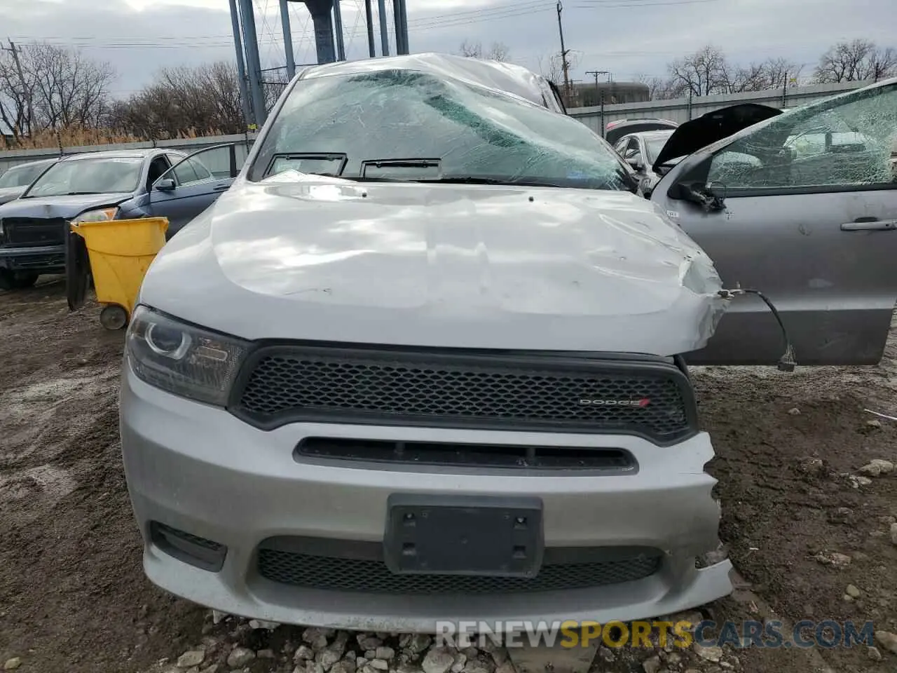 5 Photograph of a damaged car 1C4RDJDG3KC768694 DODGE DURANGO 2019