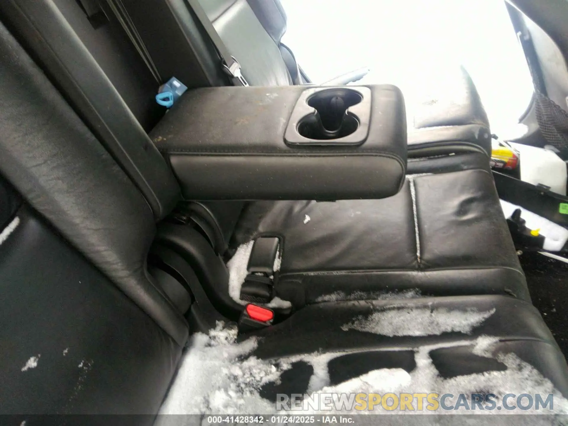 8 Photograph of a damaged car 1C4RDJDG3KC799007 DODGE DURANGO 2019