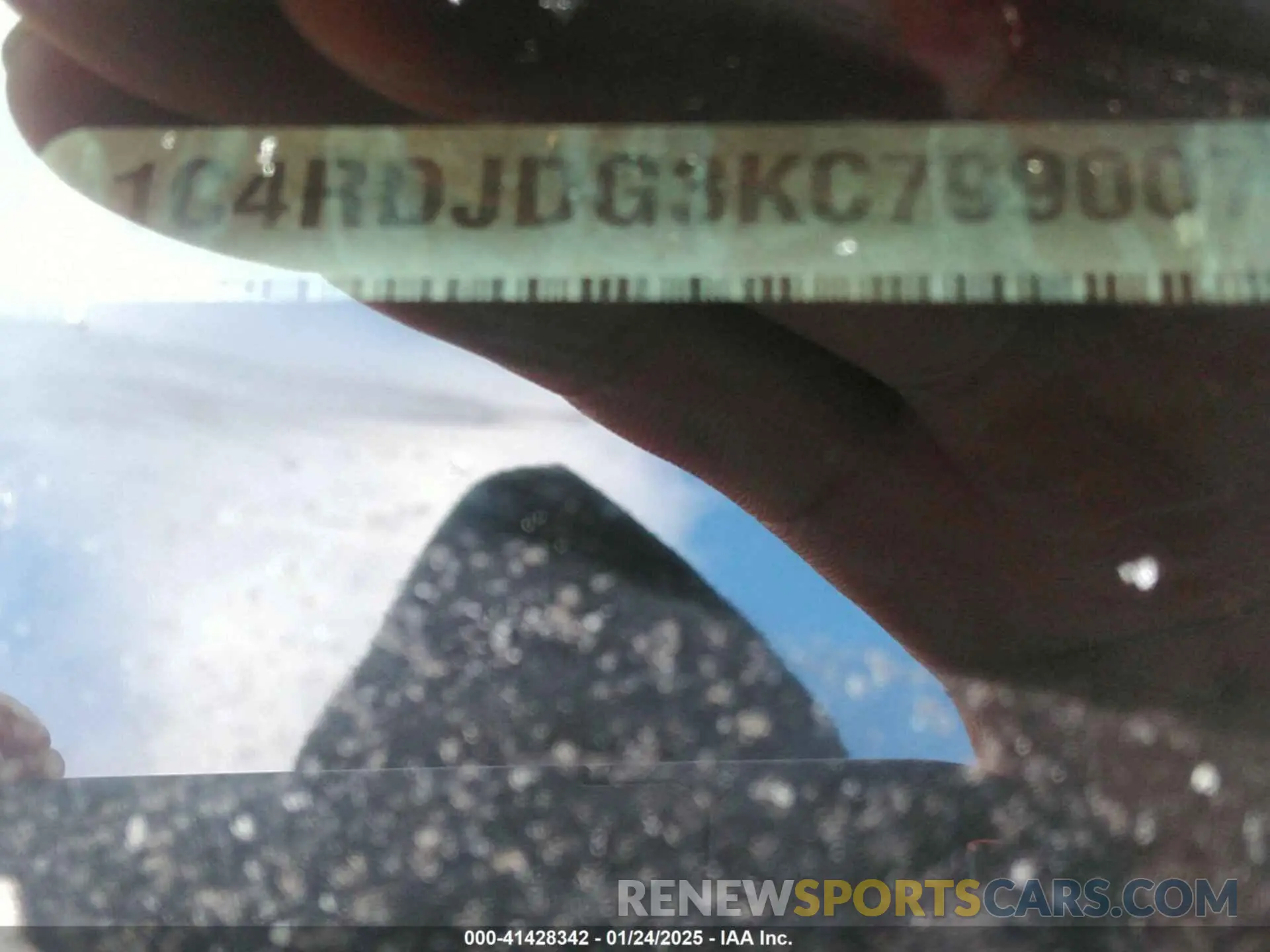 9 Photograph of a damaged car 1C4RDJDG3KC799007 DODGE DURANGO 2019