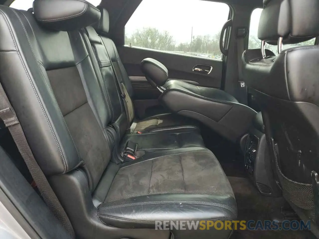 11 Photograph of a damaged car 1C4RDJDG5KC550286 DODGE DURANGO 2019