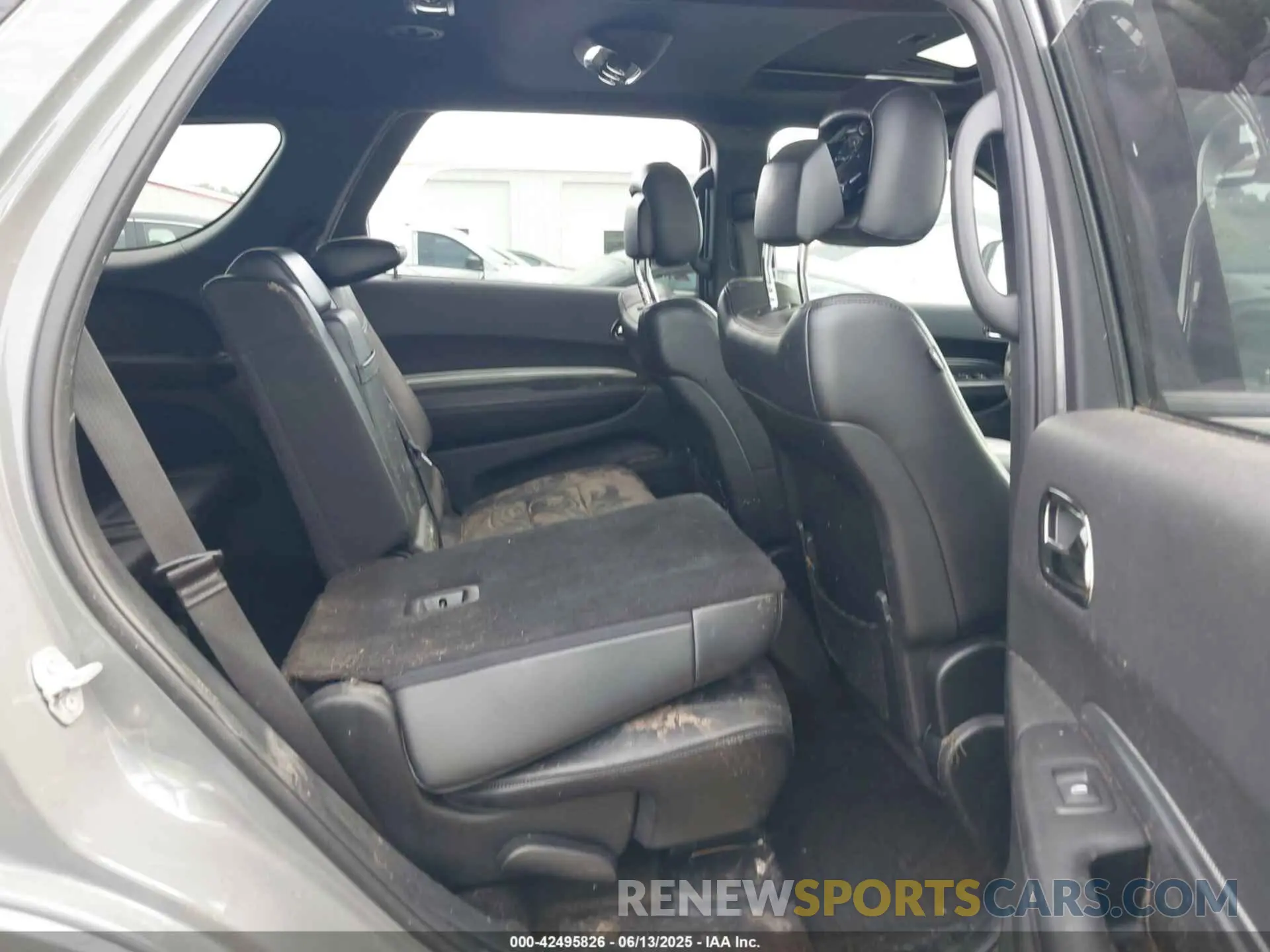 8 Photograph of a damaged car 1C4RDJDG5KC717956 DODGE DURANGO 2019