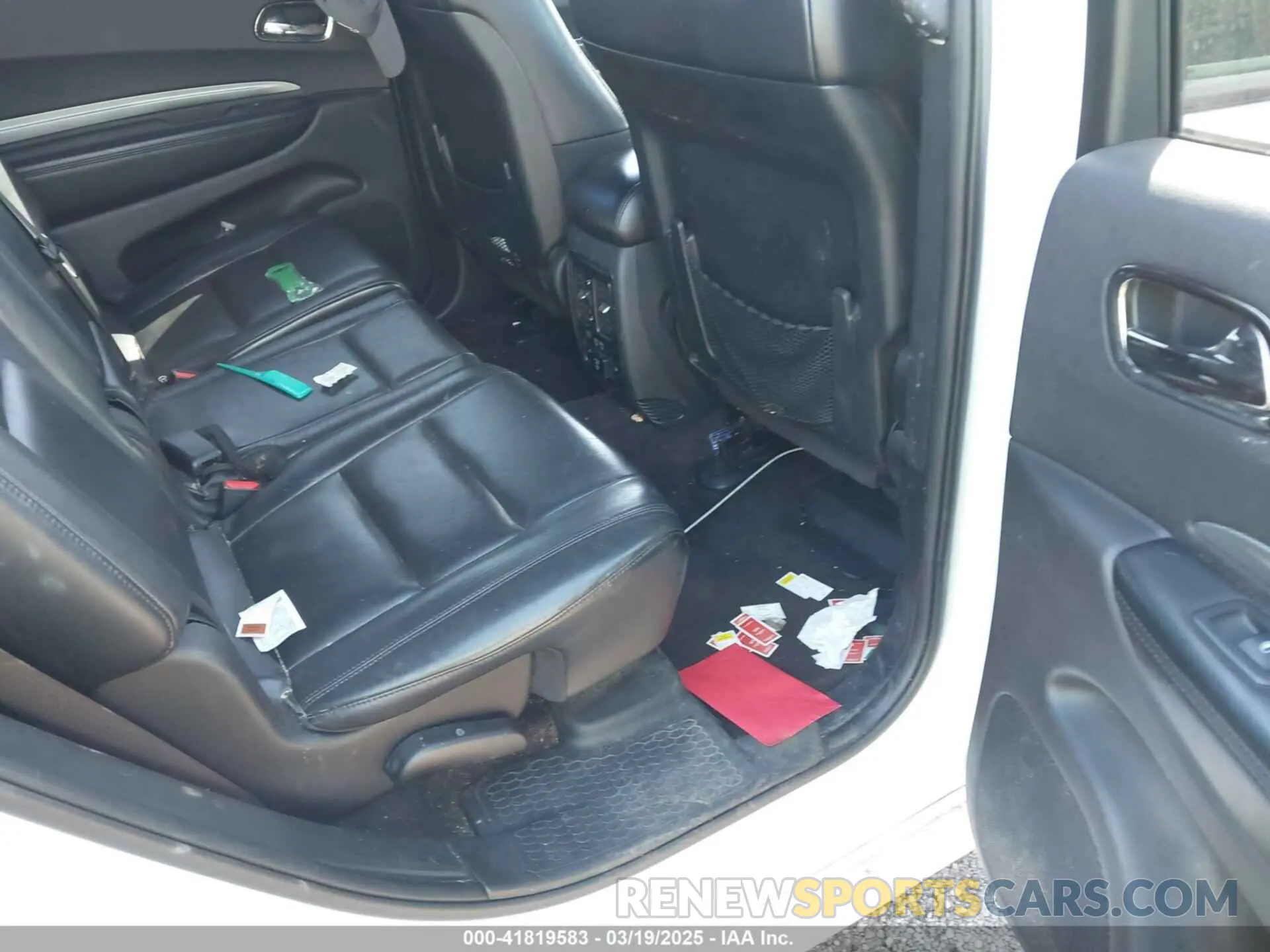 8 Photograph of a damaged car 1C4RDJDG6KC561006 DODGE DURANGO 2019