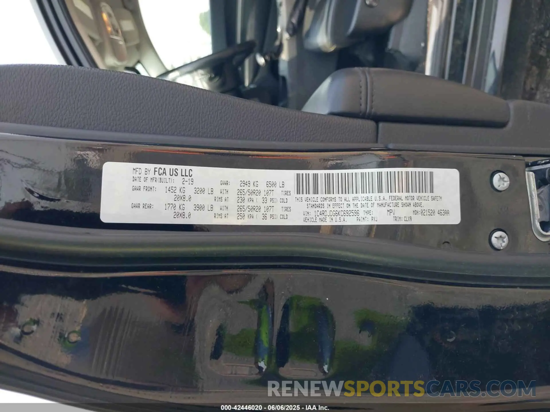 9 Photograph of a damaged car 1C4RDJDG6KC692596 DODGE DURANGO 2019