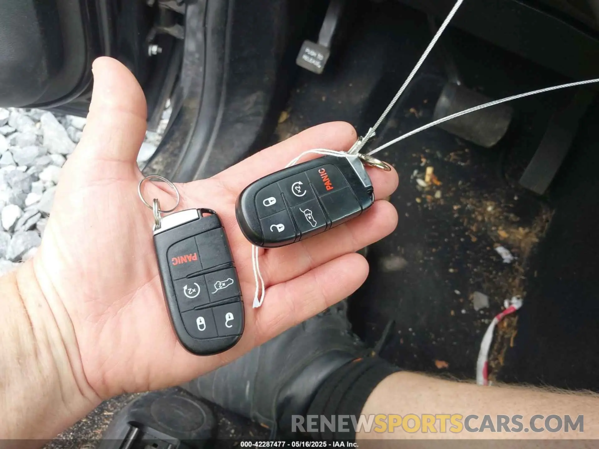11 Photograph of a damaged car 1C4RDJDG6KC807035 DODGE DURANGO 2019
