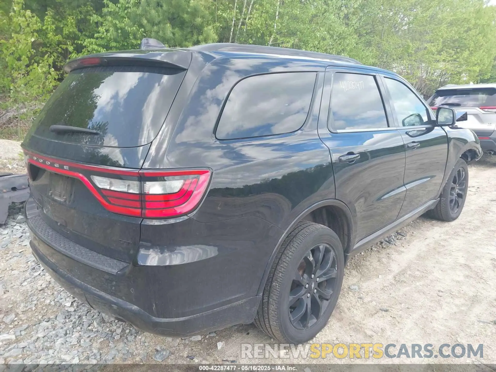 4 Photograph of a damaged car 1C4RDJDG6KC807035 DODGE DURANGO 2019
