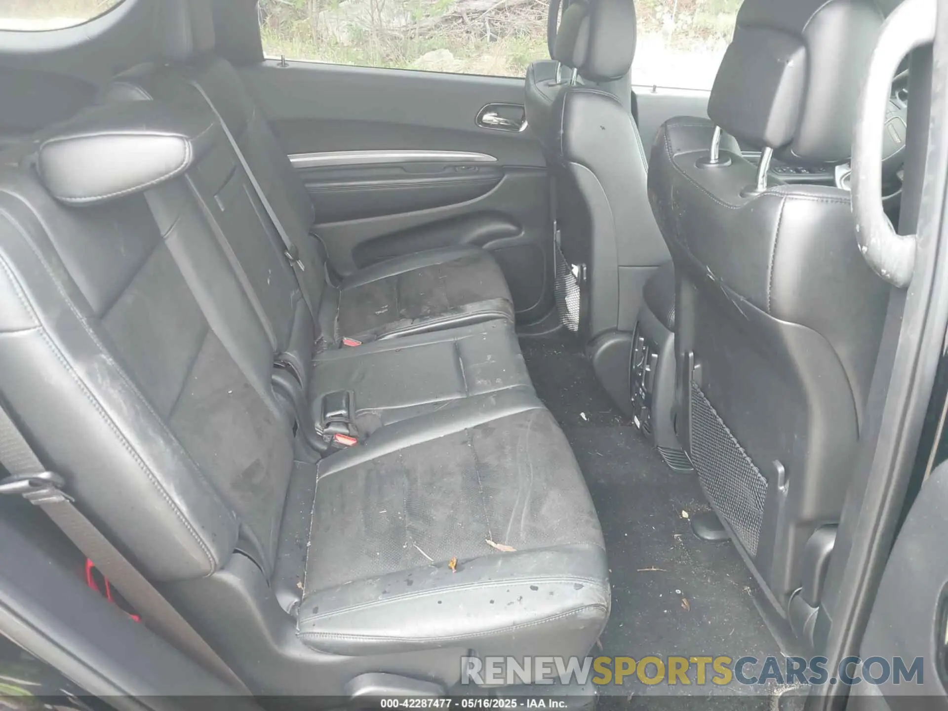 8 Photograph of a damaged car 1C4RDJDG6KC807035 DODGE DURANGO 2019