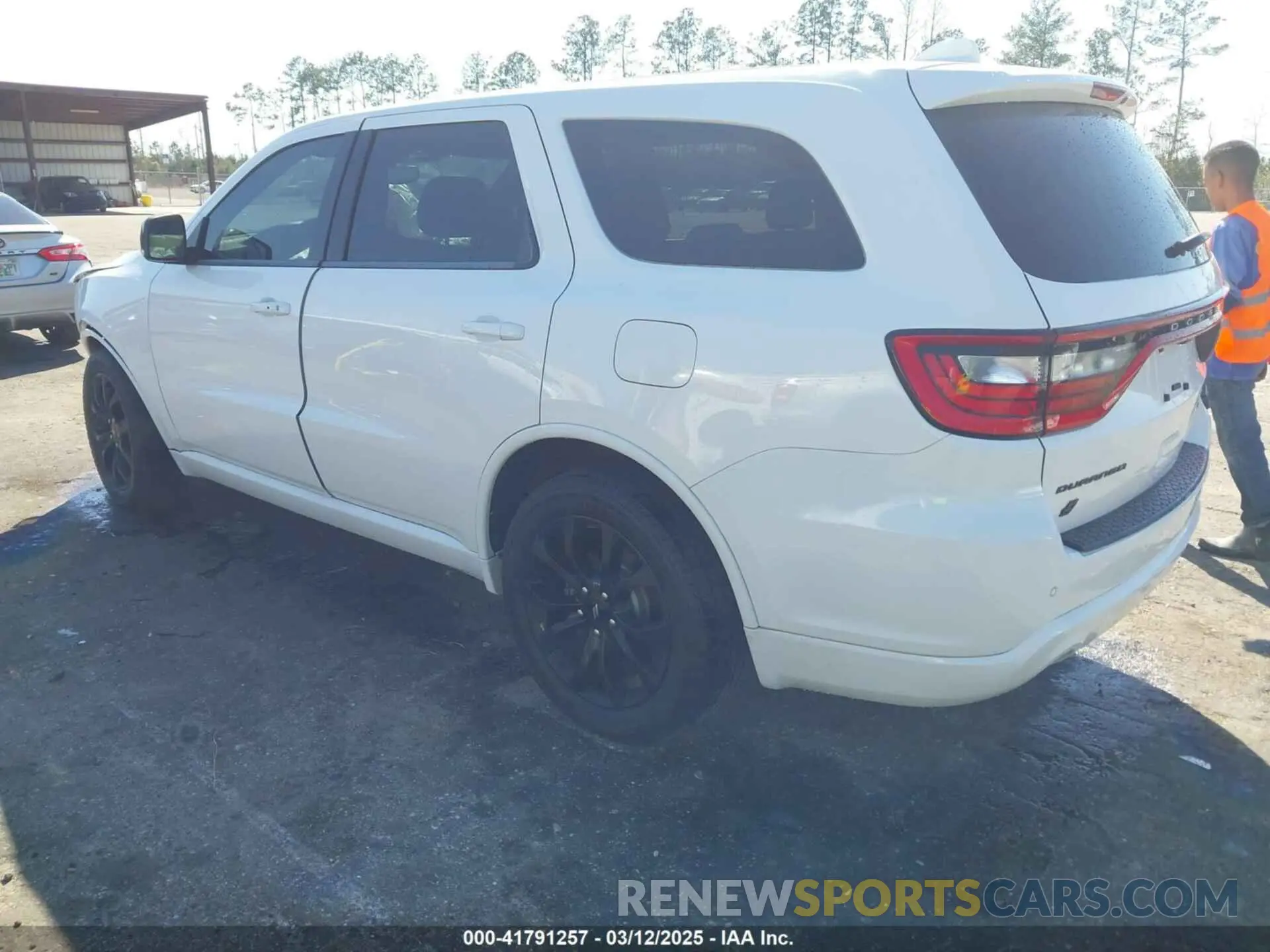3 Photograph of a damaged car 1C4RDJDG7KC586237 DODGE DURANGO 2019