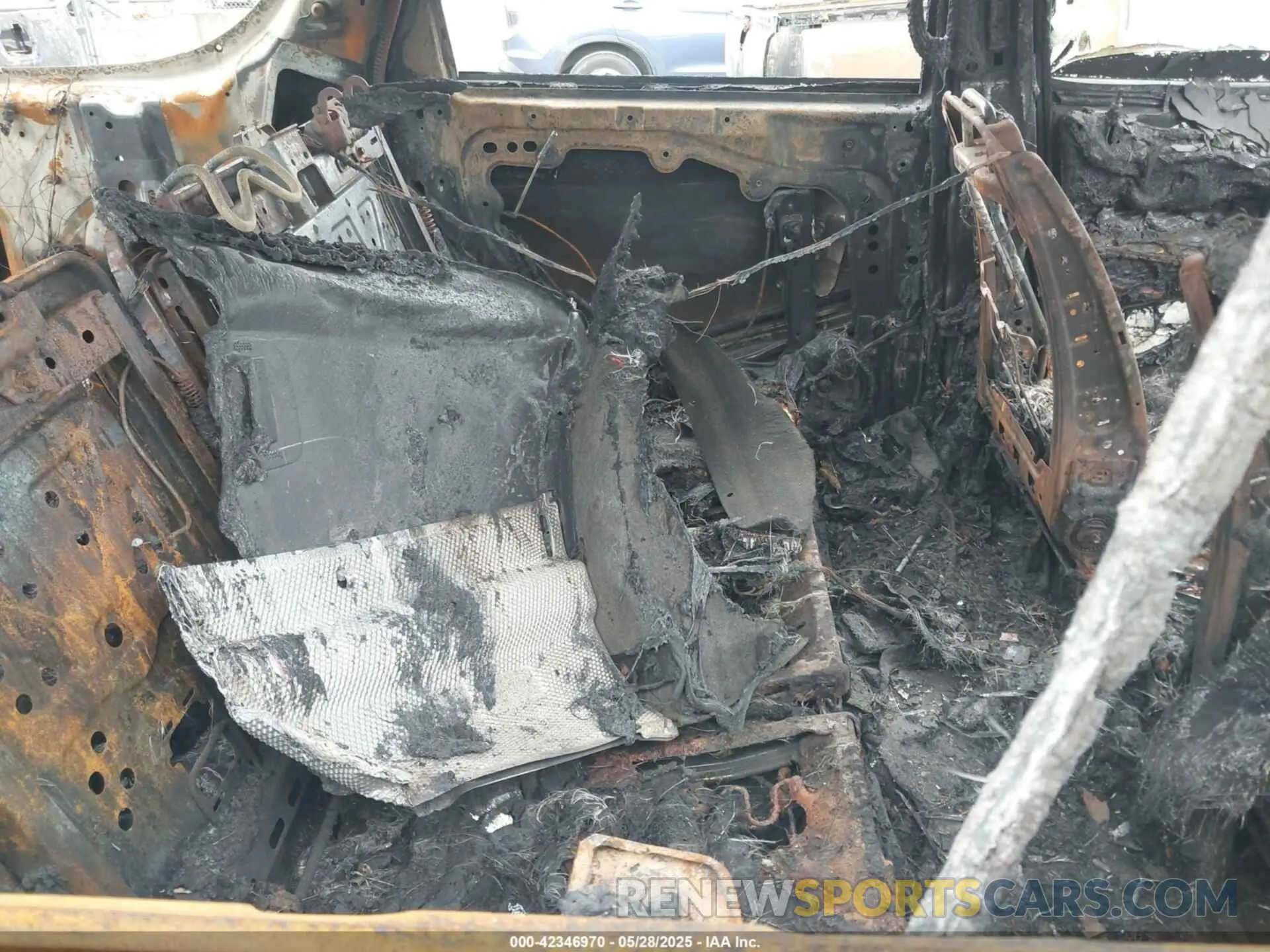 8 Photograph of a damaged car 1C4RDJDG7KC692641 DODGE DURANGO 2019