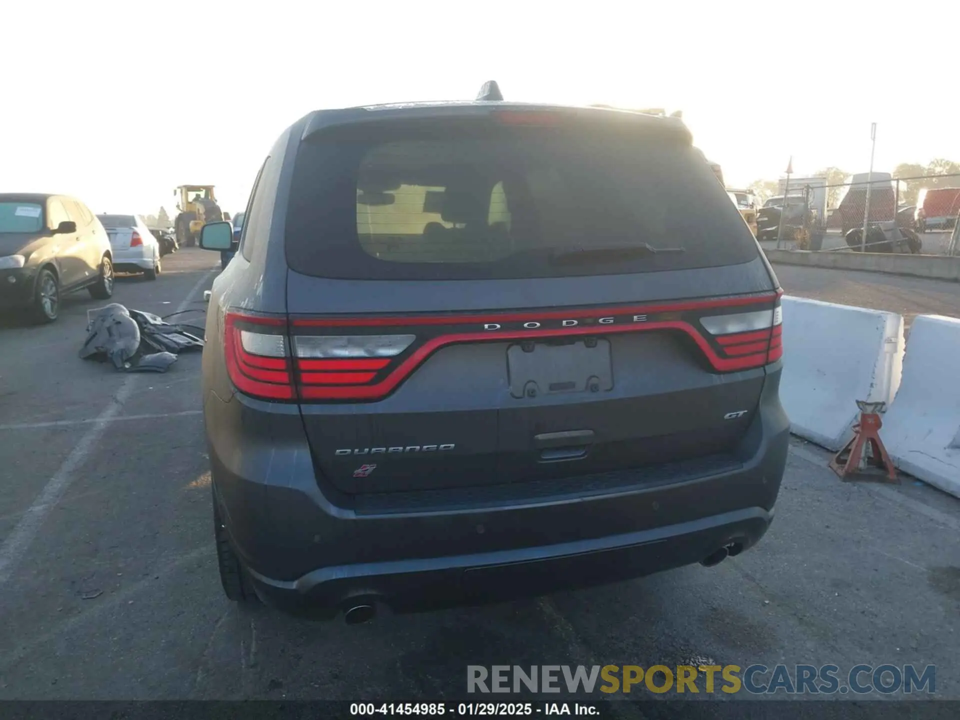 17 Photograph of a damaged car 1C4RDJDG9KC770353 DODGE DURANGO 2019