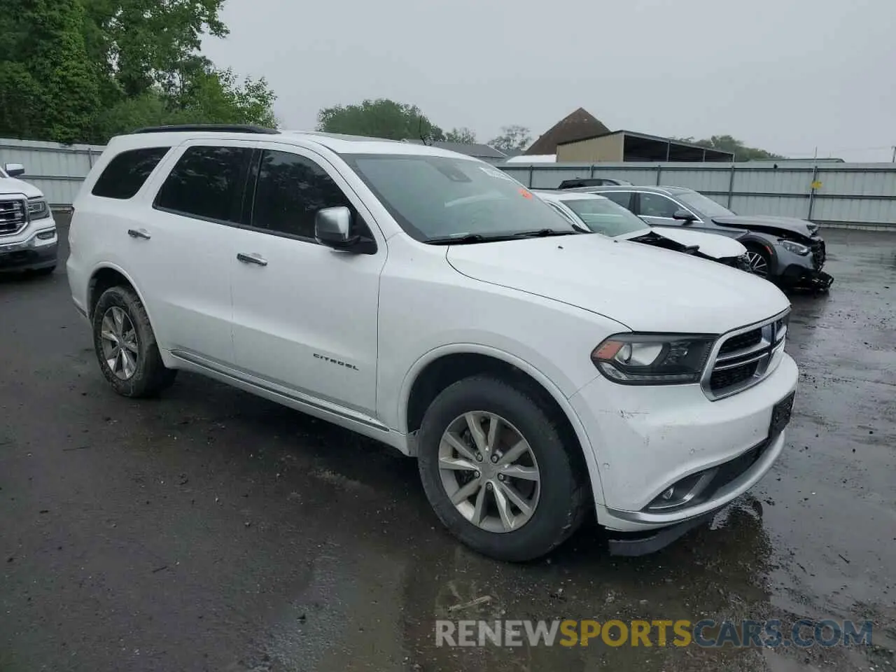 4 Photograph of a damaged car 1C4RDJEG0KC764357 DODGE DURANGO 2019