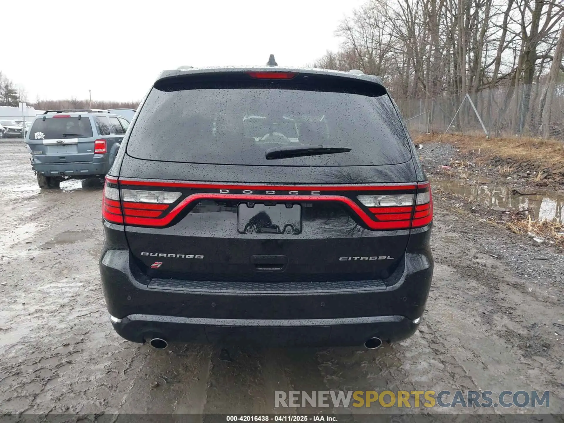 16 Photograph of a damaged car 1C4RDJEG4KC836693 DODGE DURANGO 2019