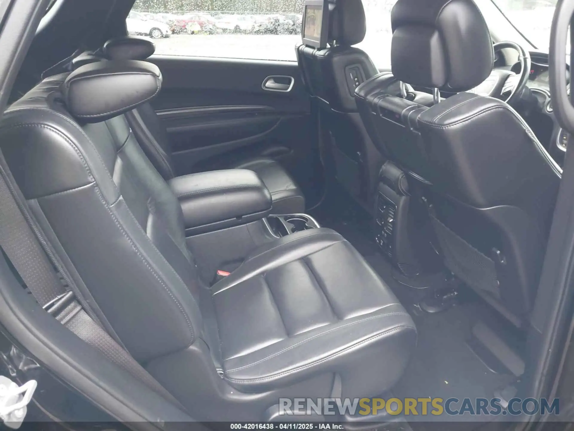 8 Photograph of a damaged car 1C4RDJEG4KC836693 DODGE DURANGO 2019