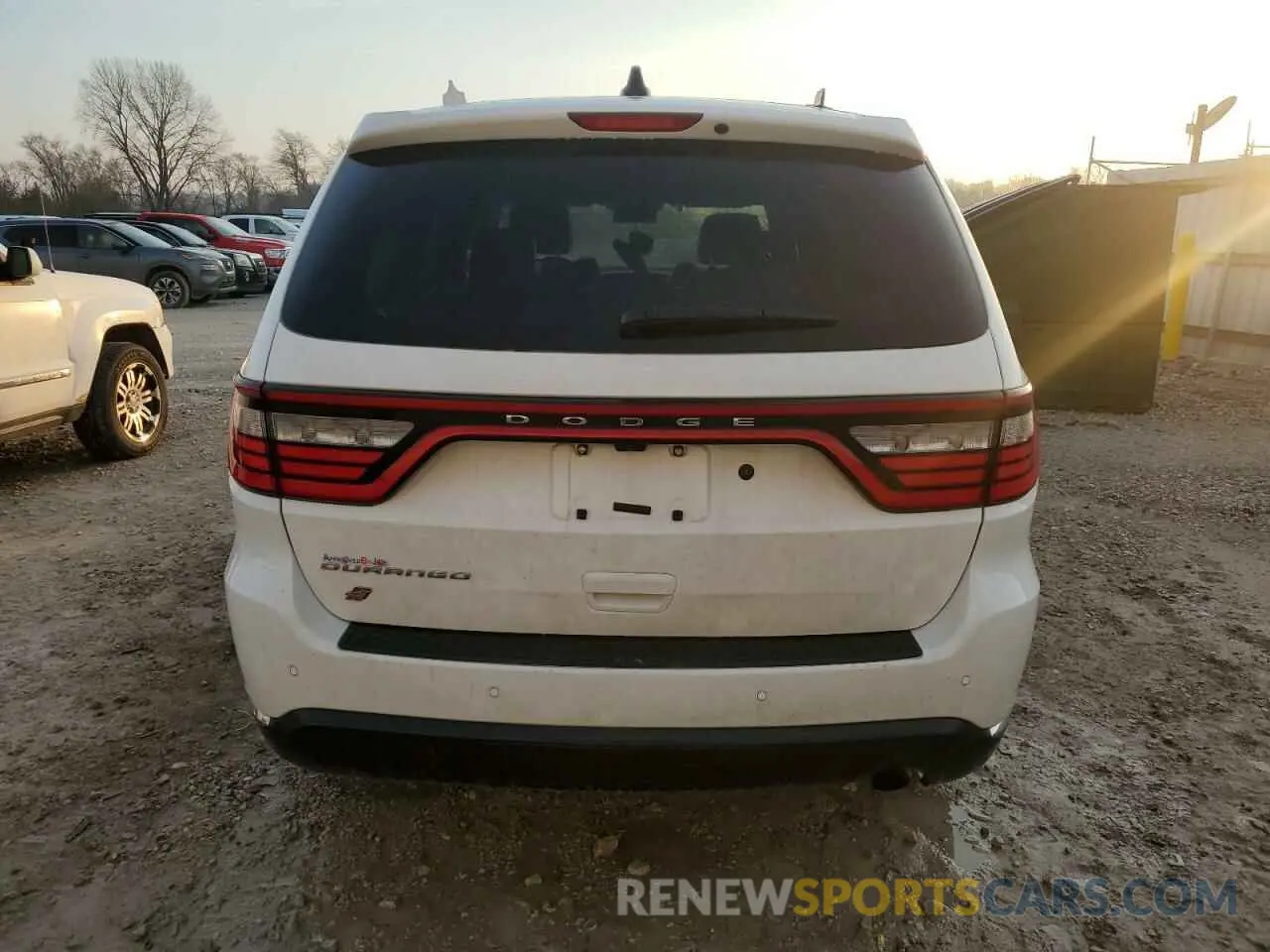 6 Photograph of a damaged car 1C4RDJFG6KC771408 DODGE DURANGO 2019
