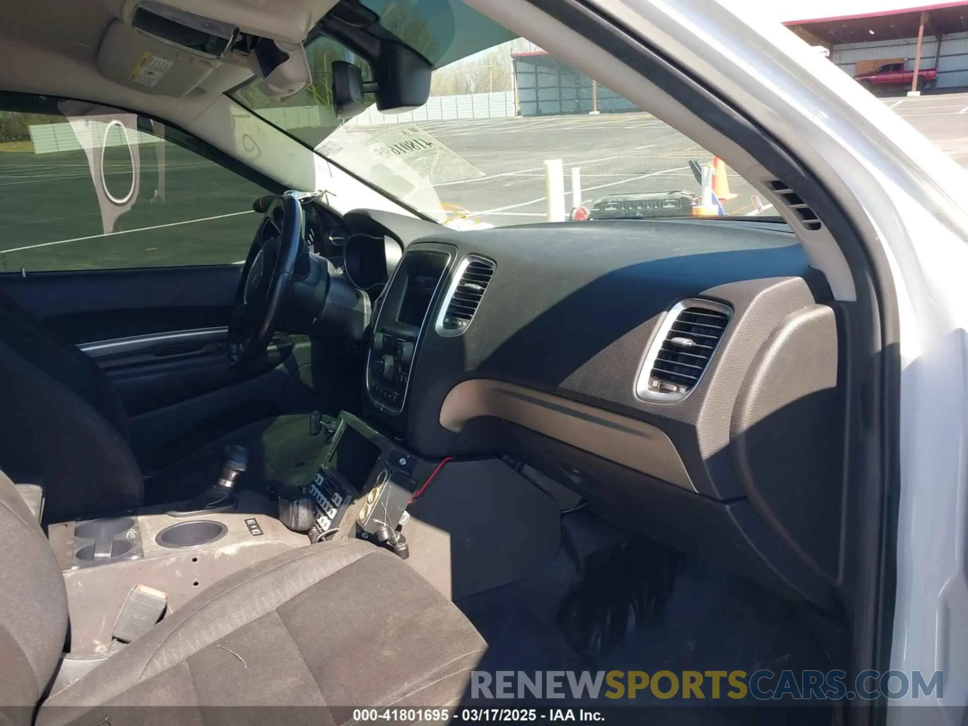 5 Photograph of a damaged car 1C4RDJFG8KC812119 DODGE DURANGO 2019