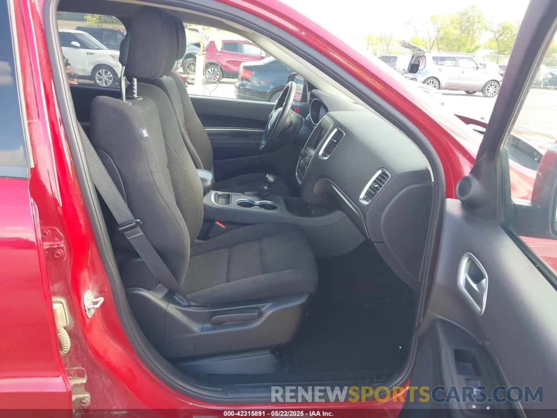 5 Photograph of a damaged car 1C4RDJFGXKC711325 DODGE DURANGO 2019
