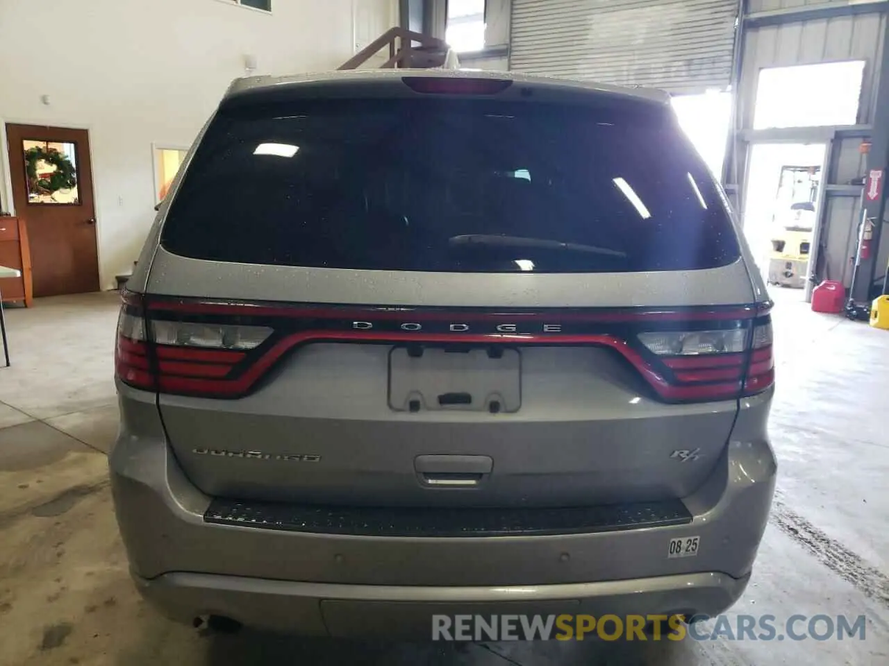 6 Photograph of a damaged car 1C4SDHCT0KC690965 DODGE DURANGO 2019