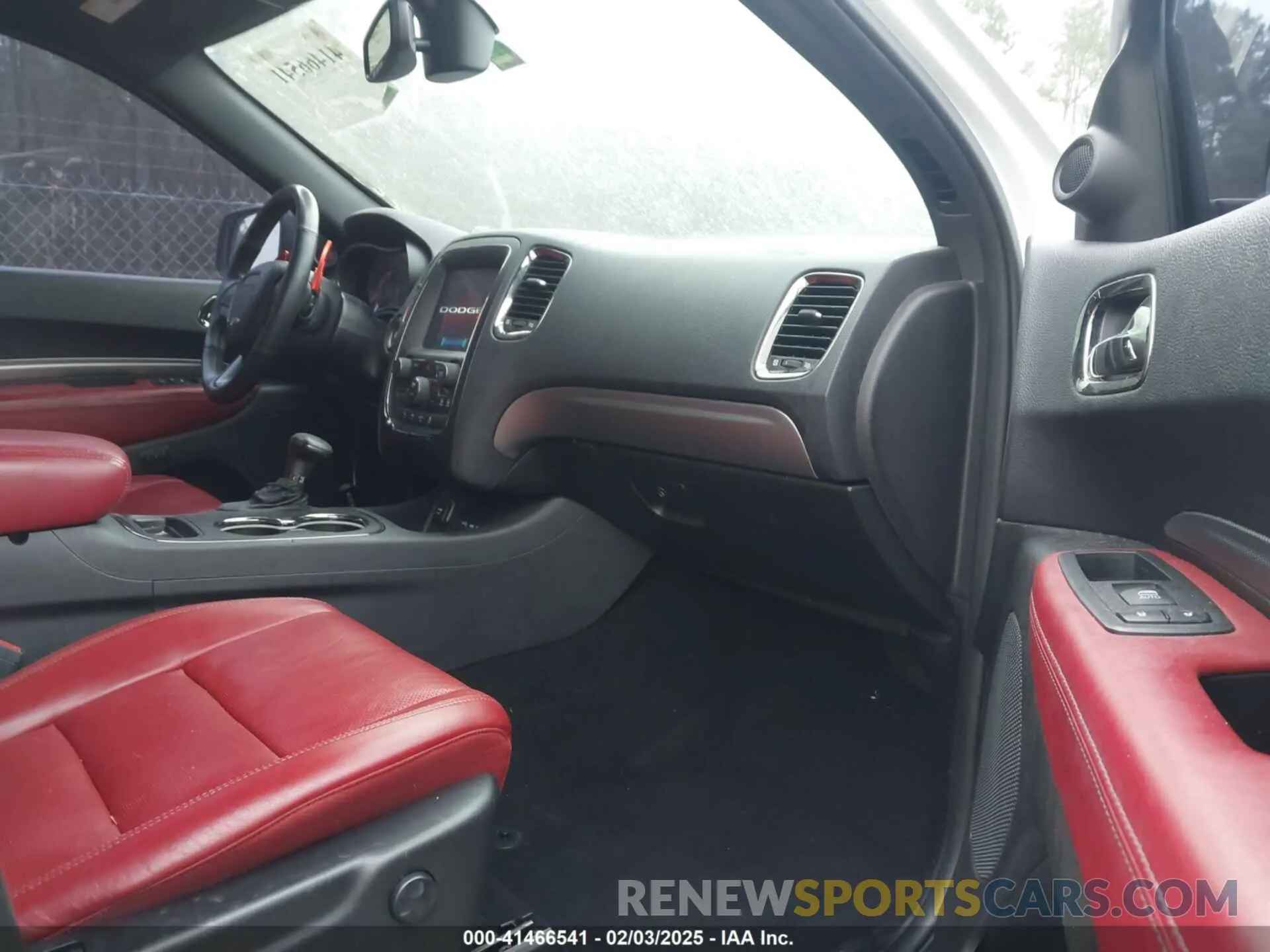 5 Photograph of a damaged car 1C4SDHCT7KC663178 DODGE DURANGO 2019