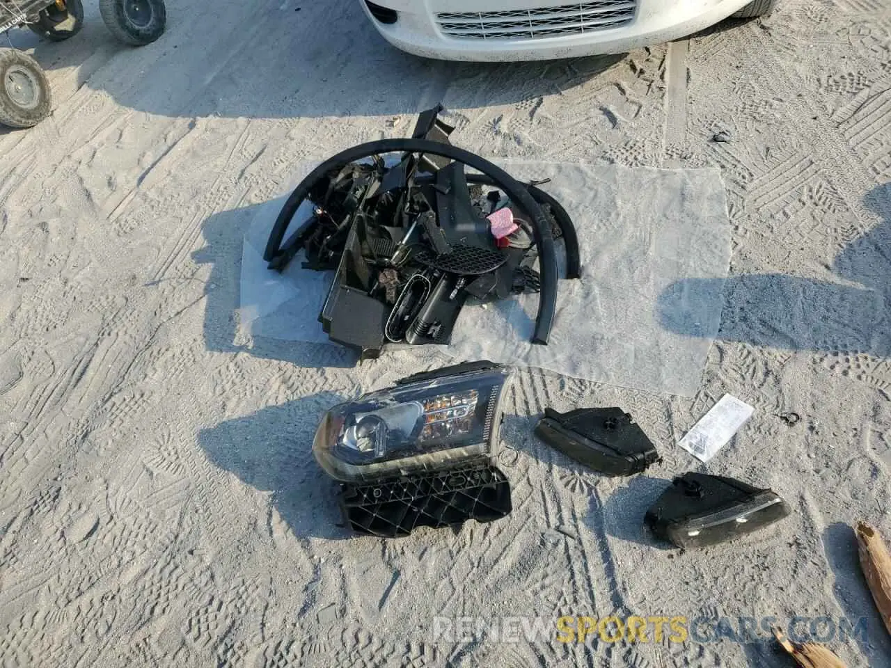 13 Photograph of a damaged car 1C4SDHCT9KC604827 DODGE DURANGO 2019