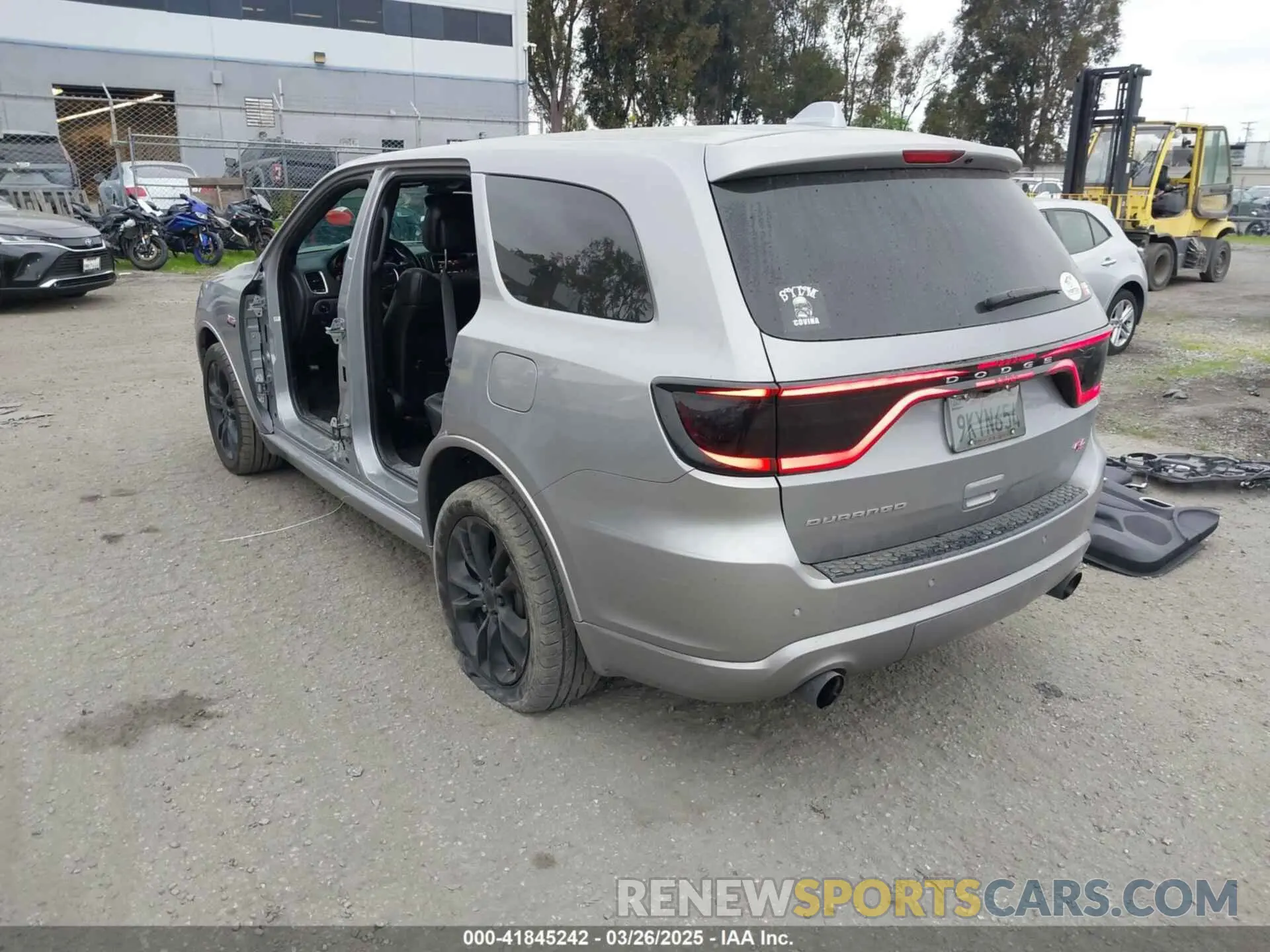 3 Photograph of a damaged car 1C4SDHCT9KC650562 DODGE DURANGO 2019
