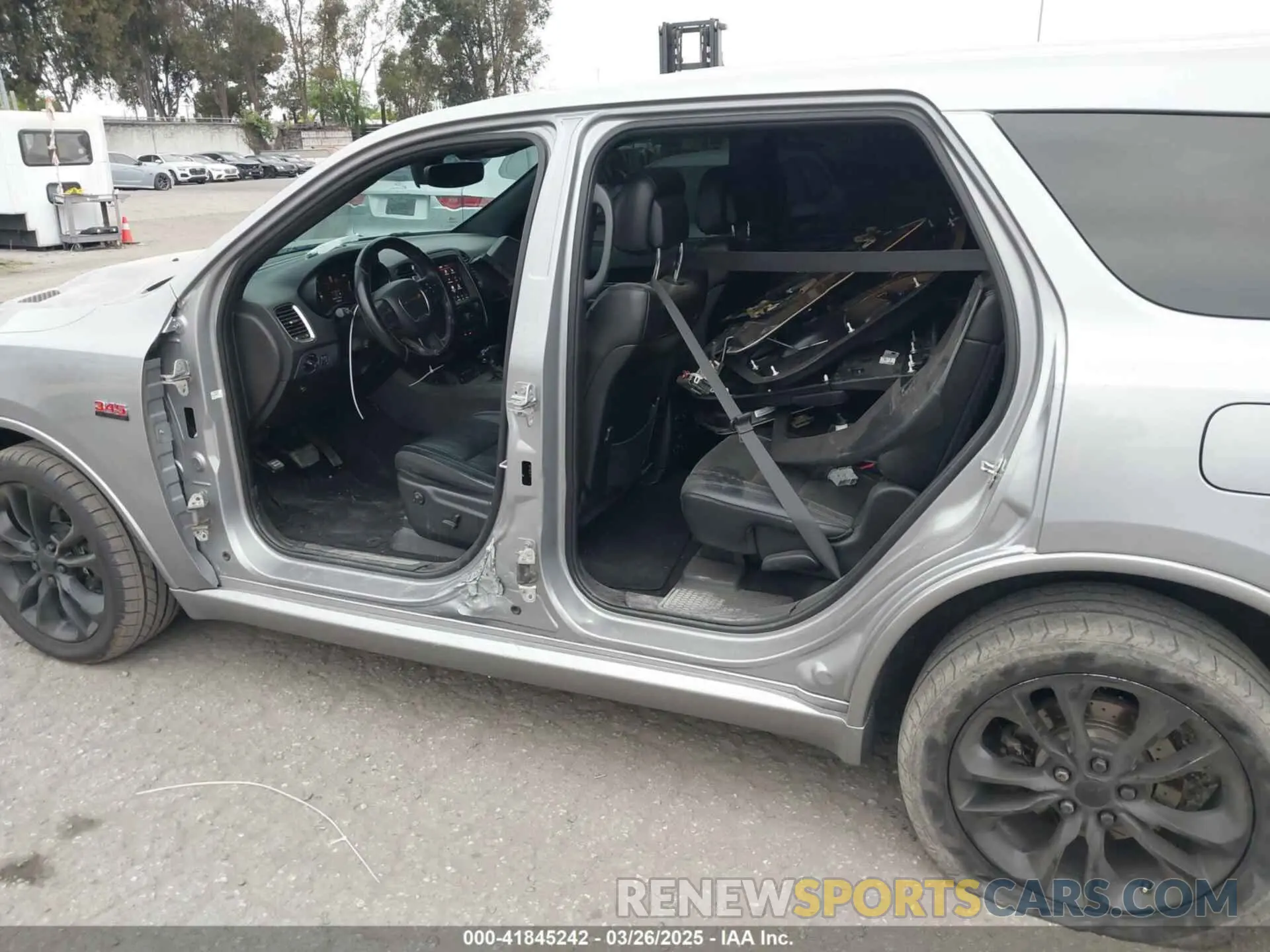 6 Photograph of a damaged car 1C4SDHCT9KC650562 DODGE DURANGO 2019