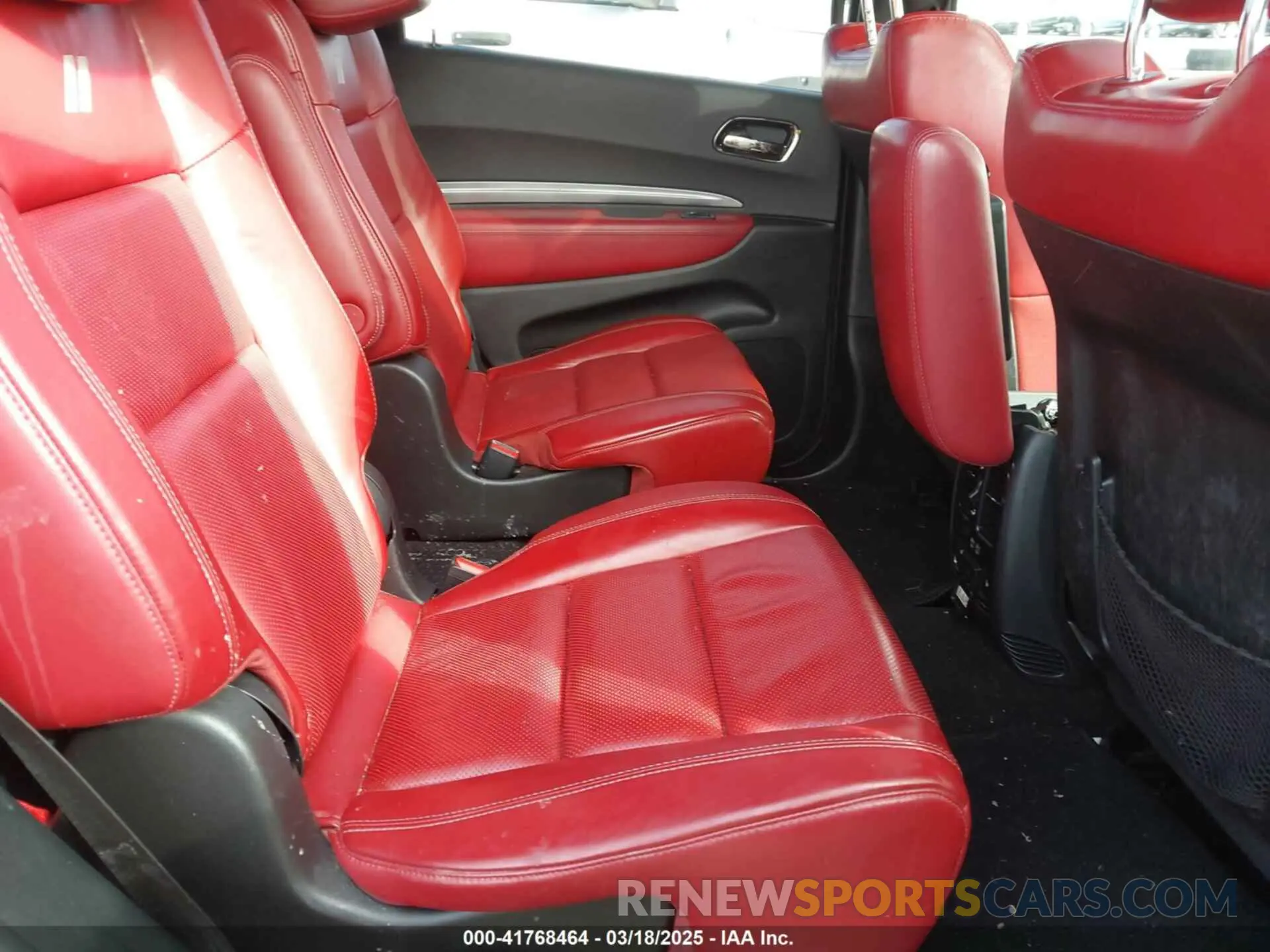 8 Photograph of a damaged car 1C4SDHCT9KC836263 DODGE DURANGO 2019