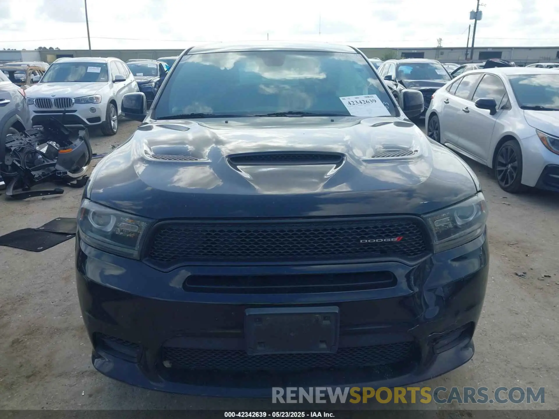 11 Photograph of a damaged car 1C4SDHCTXKC852763 DODGE DURANGO 2019