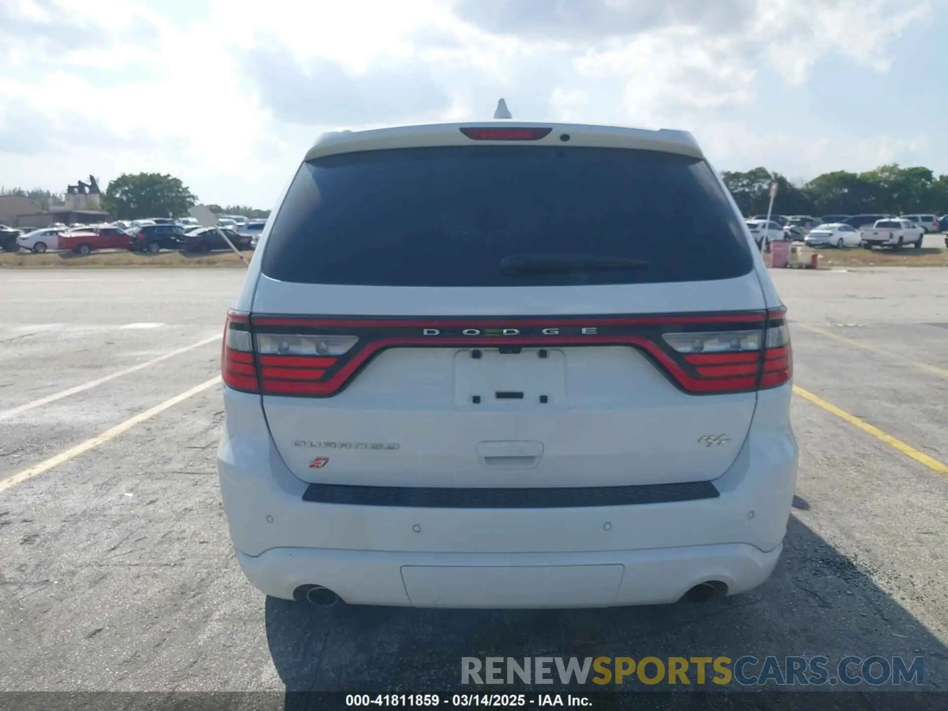 16 Photograph of a damaged car 1C4SDJCT0KC745230 DODGE DURANGO 2019