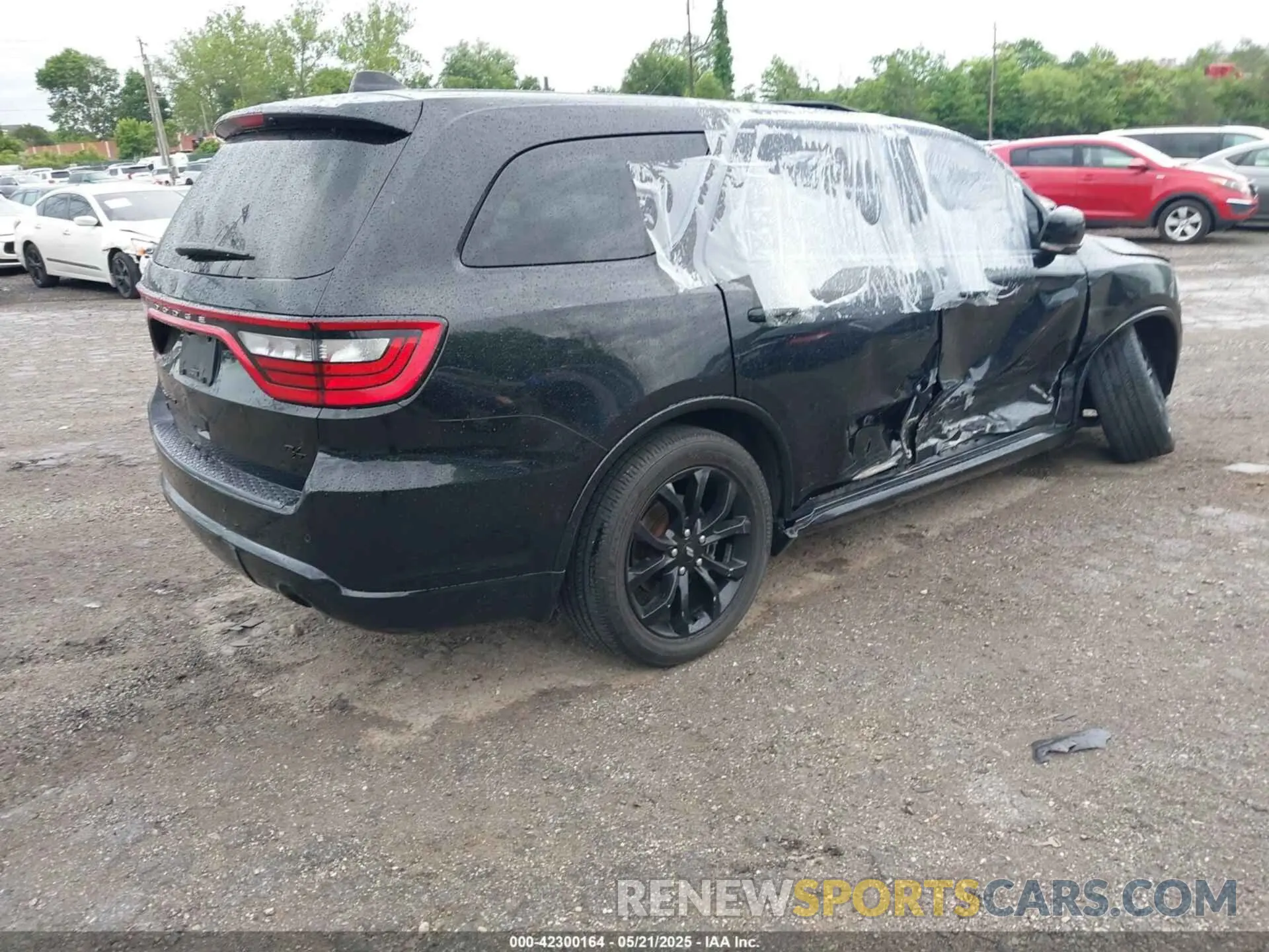4 Photograph of a damaged car 1C4SDJCT2KC770937 DODGE DURANGO 2019