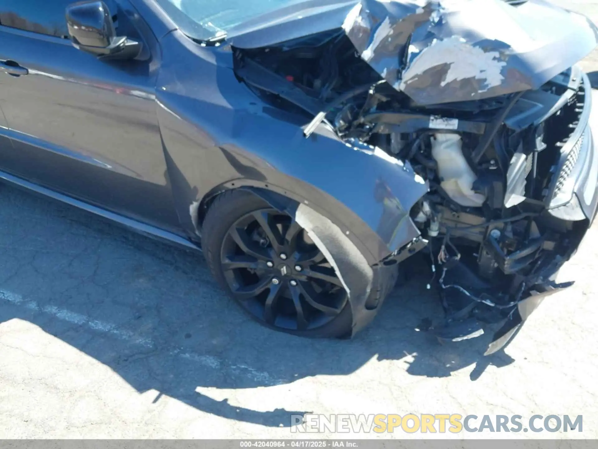 18 Photograph of a damaged car 1C4SDJCT4KC550943 DODGE DURANGO 2019